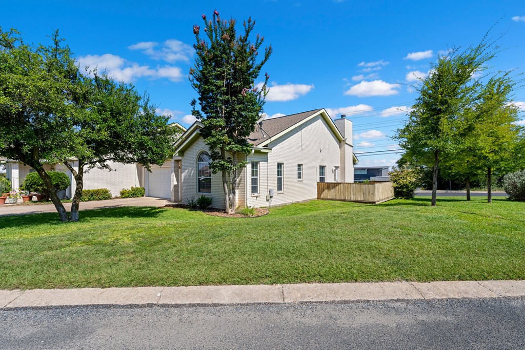 502 Winding Way