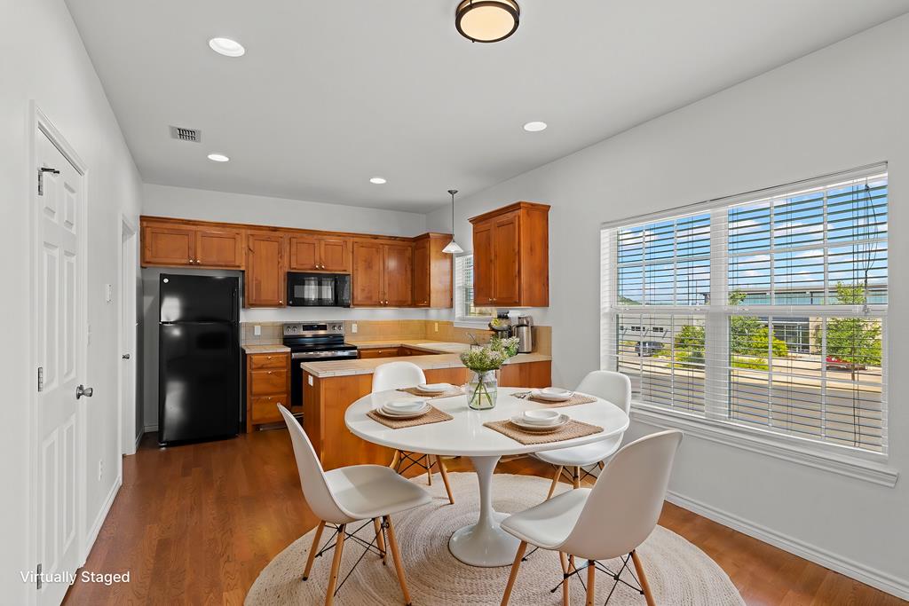 502 Winding Way