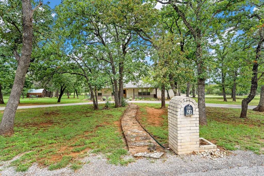 26 Oak Valley Dr