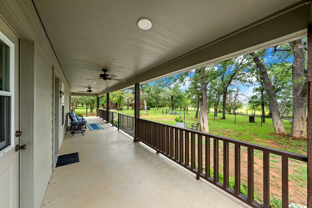 26 Oak Valley Dr