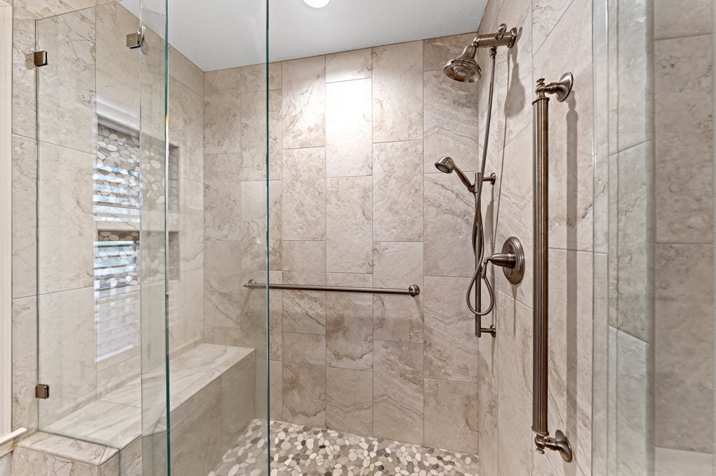 26 Oak Valley Dr