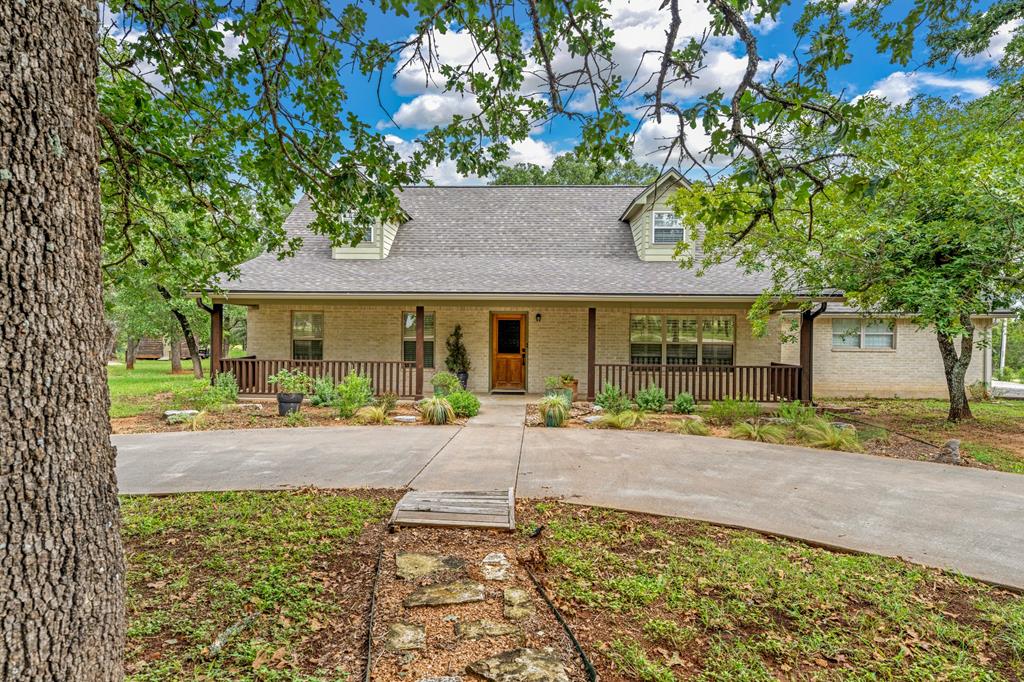 26 Oak Valley Dr