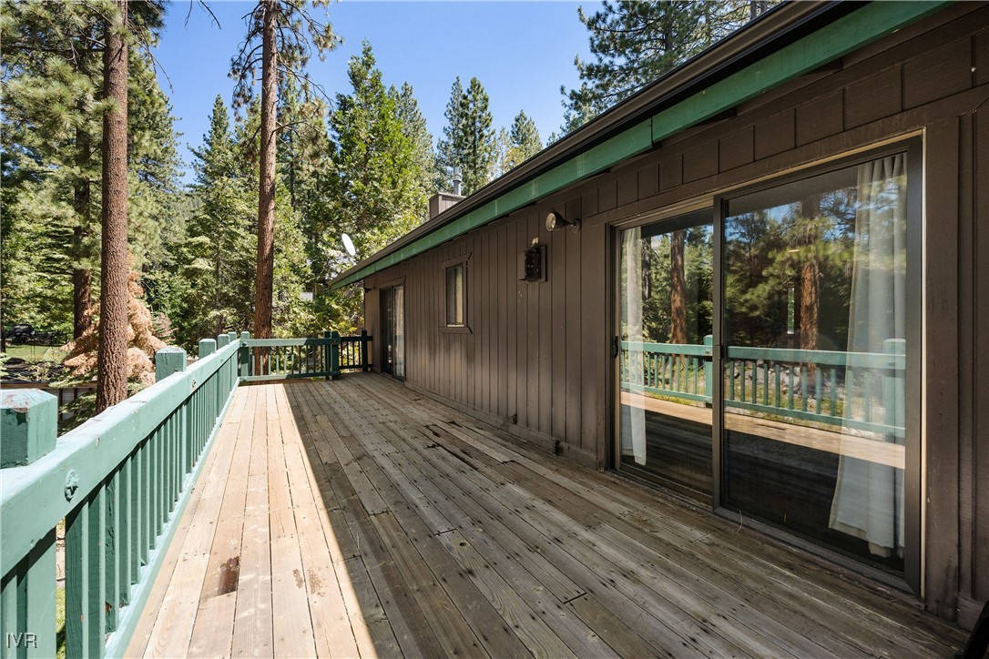 445 Country Club Dr