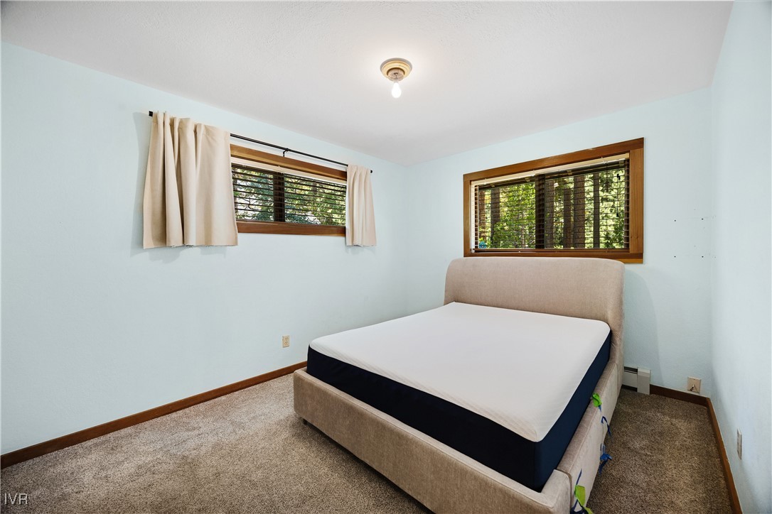 445 Country Club Dr