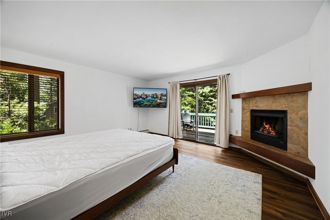 445 Country Club Dr