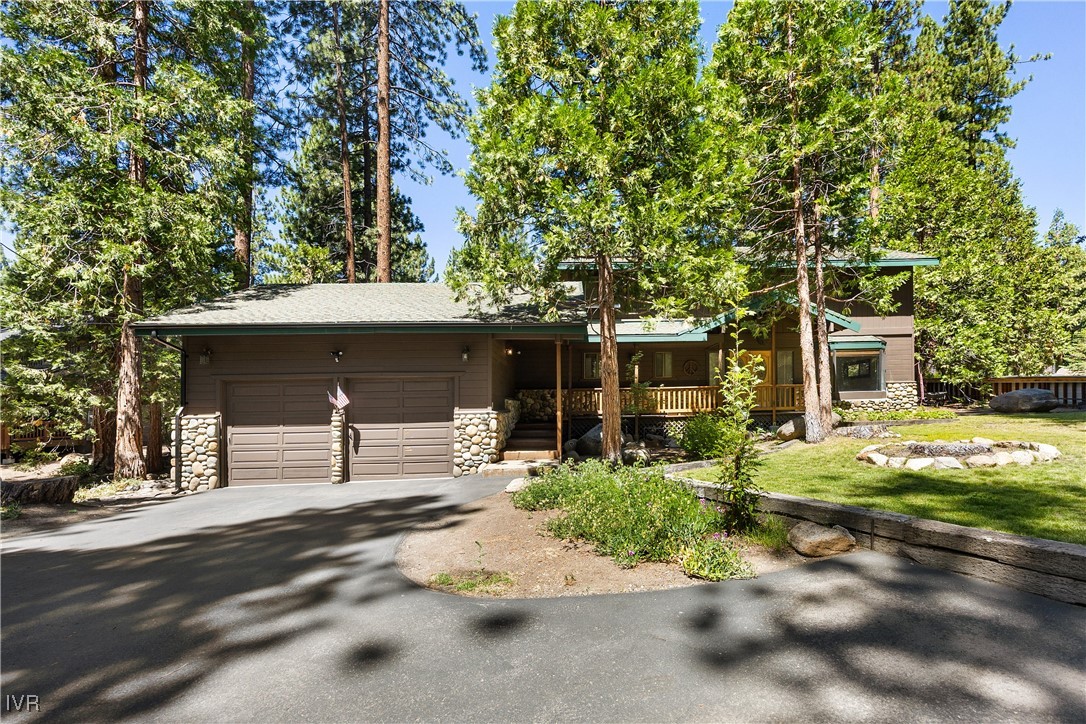 445 Country Club Dr