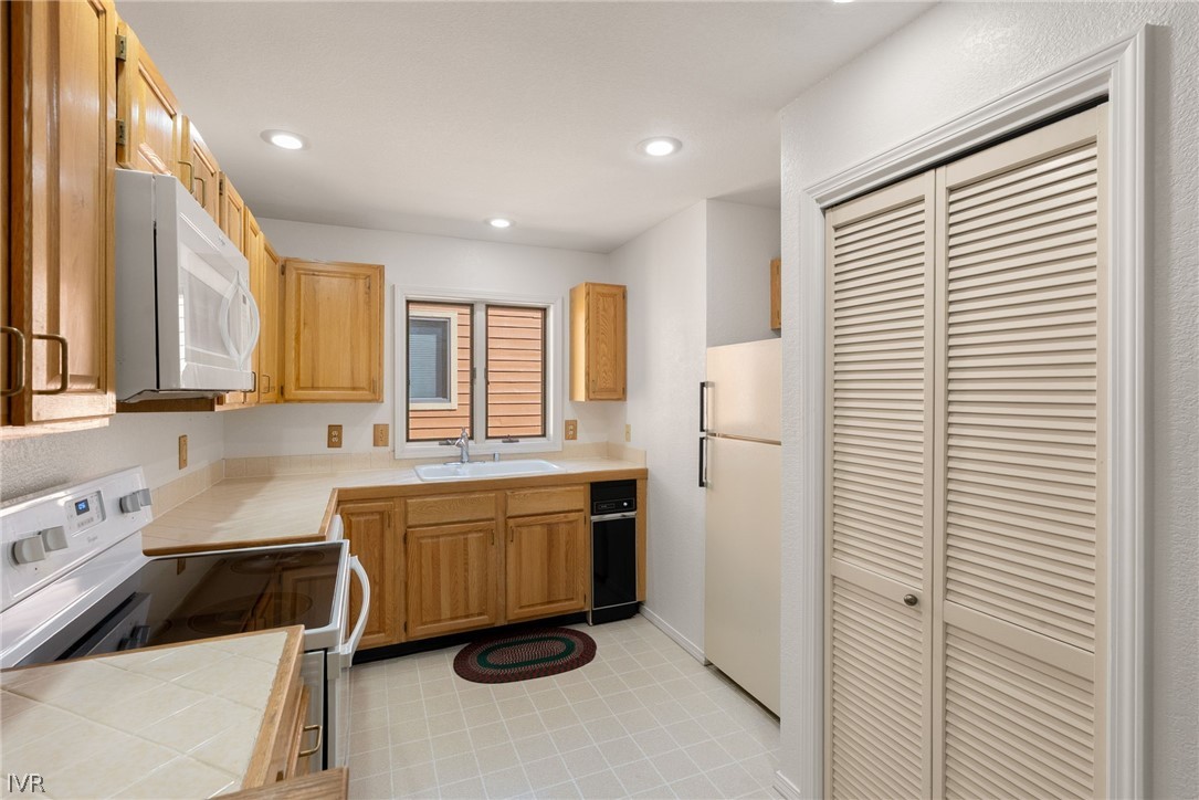 120 Village Boulevard 121