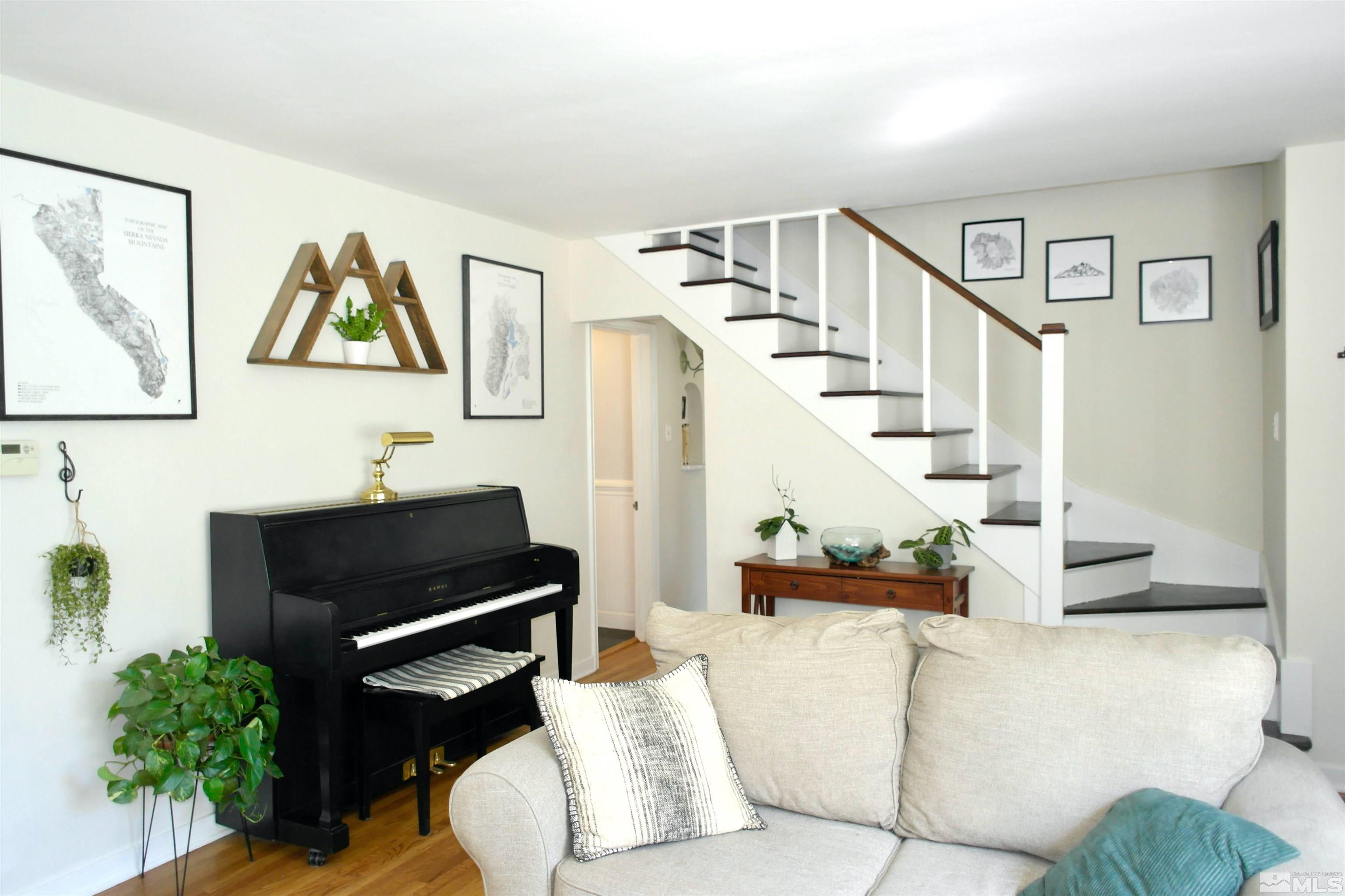 817 Vine Street