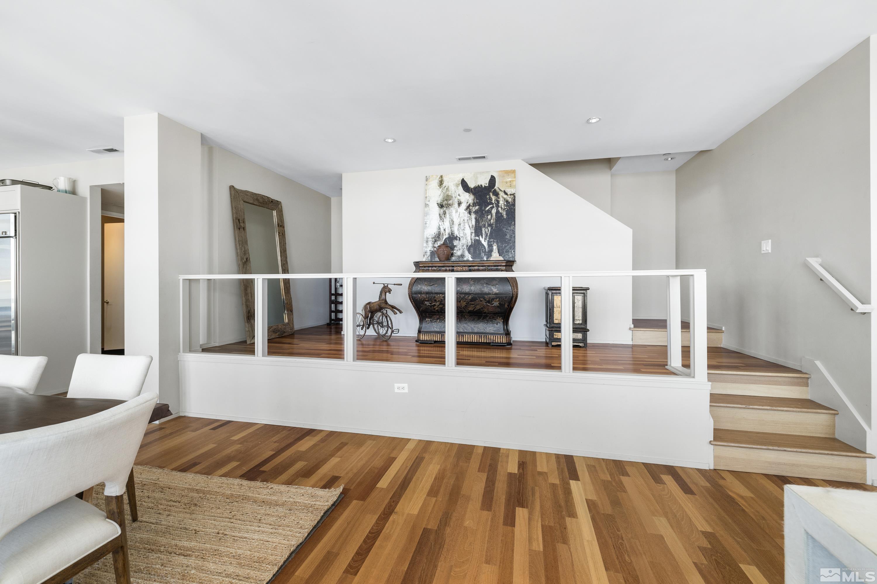 255 N Sierra, 2307