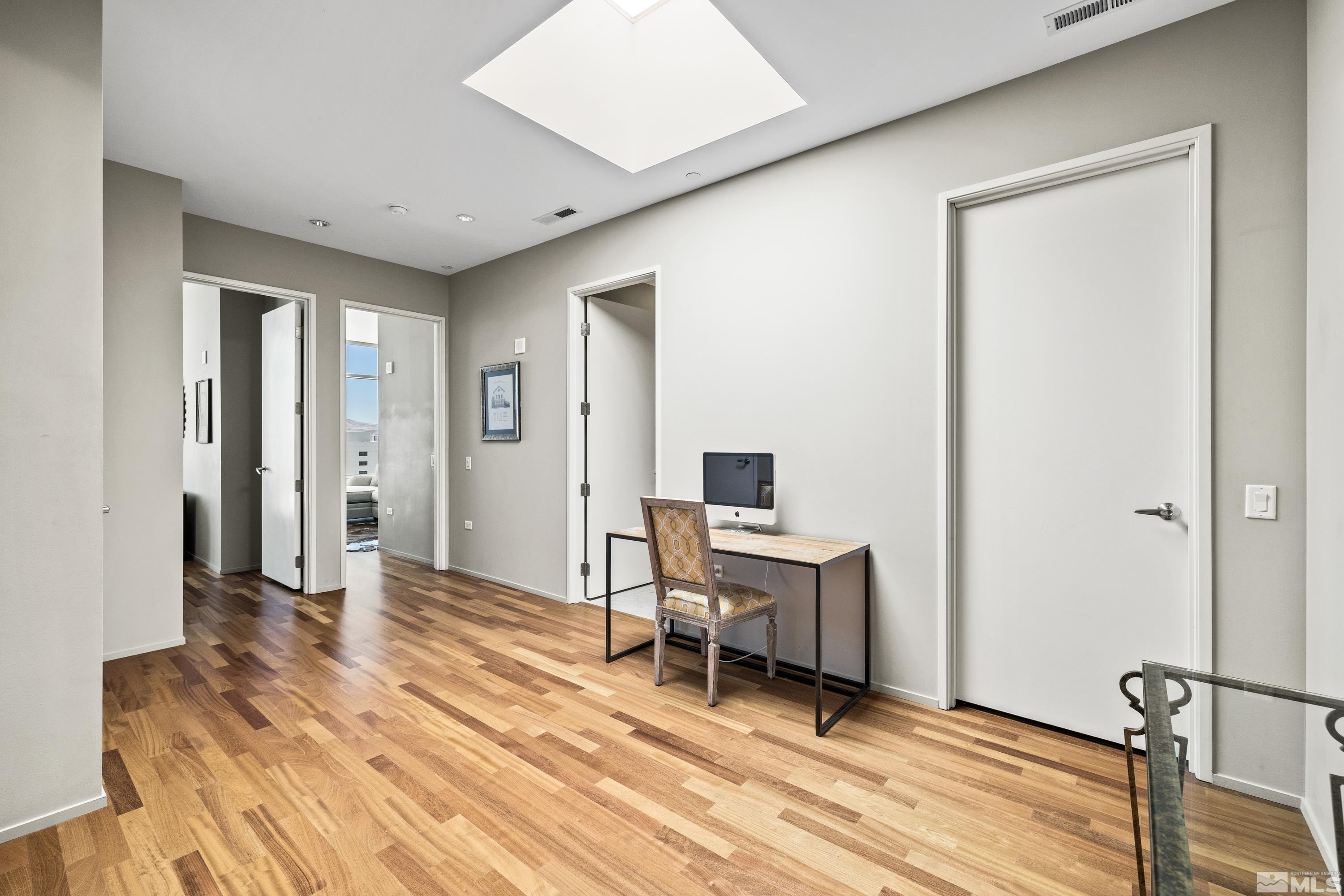 255 N Sierra, 2307