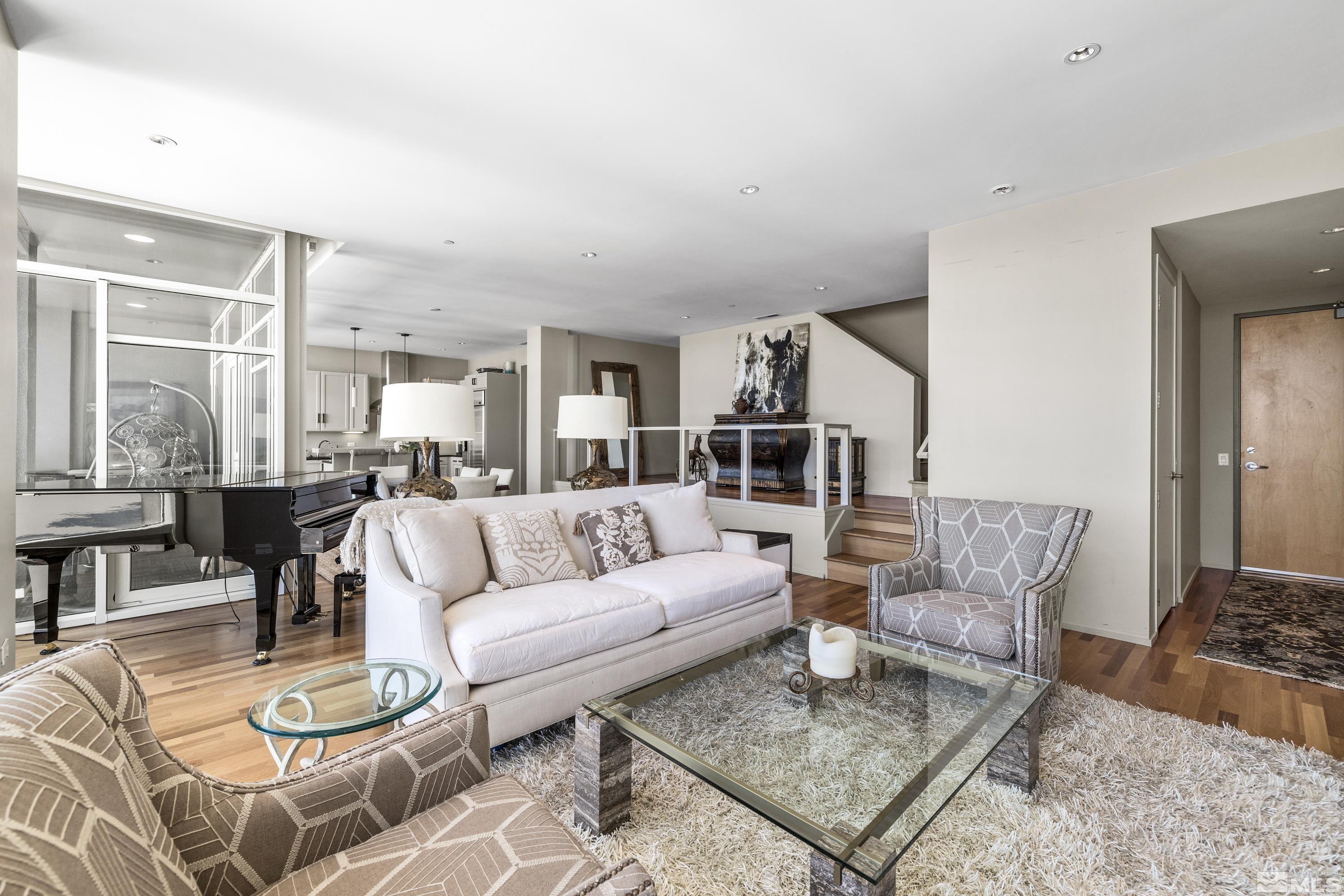 255 N Sierra, 2307