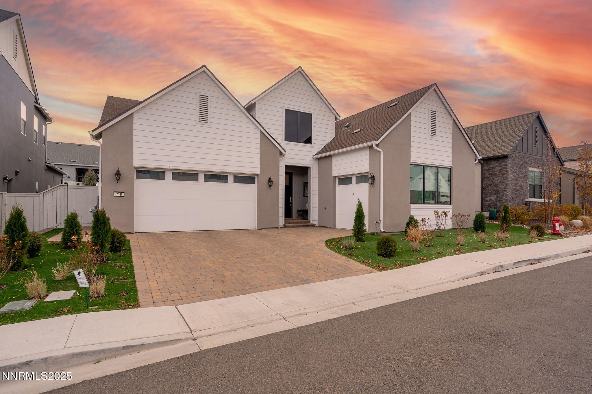 718 W Pleasant Oak Trail