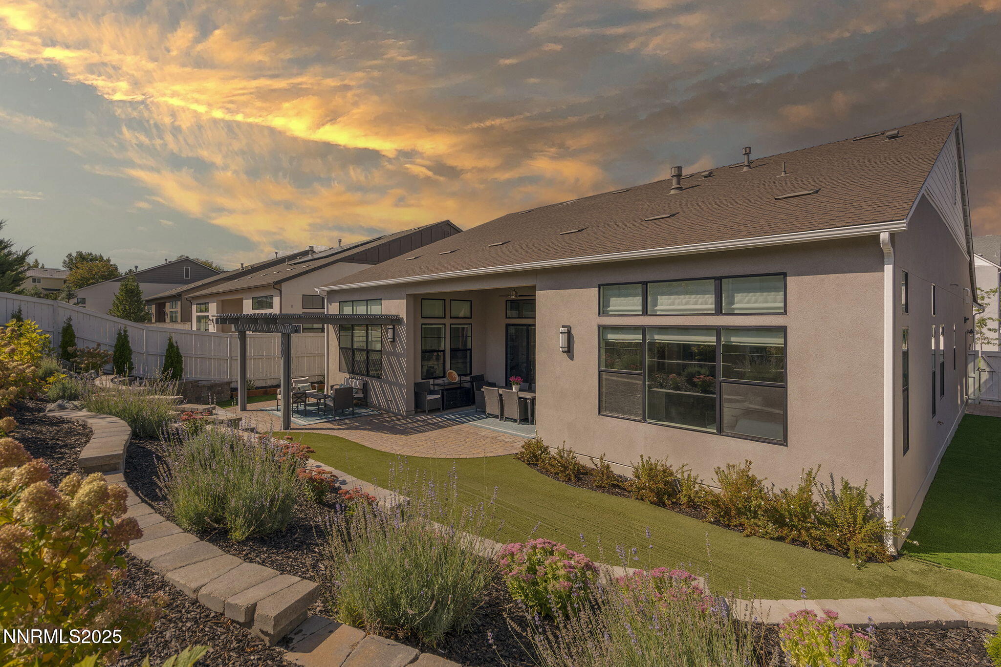 718 W Pleasant Oak Trail