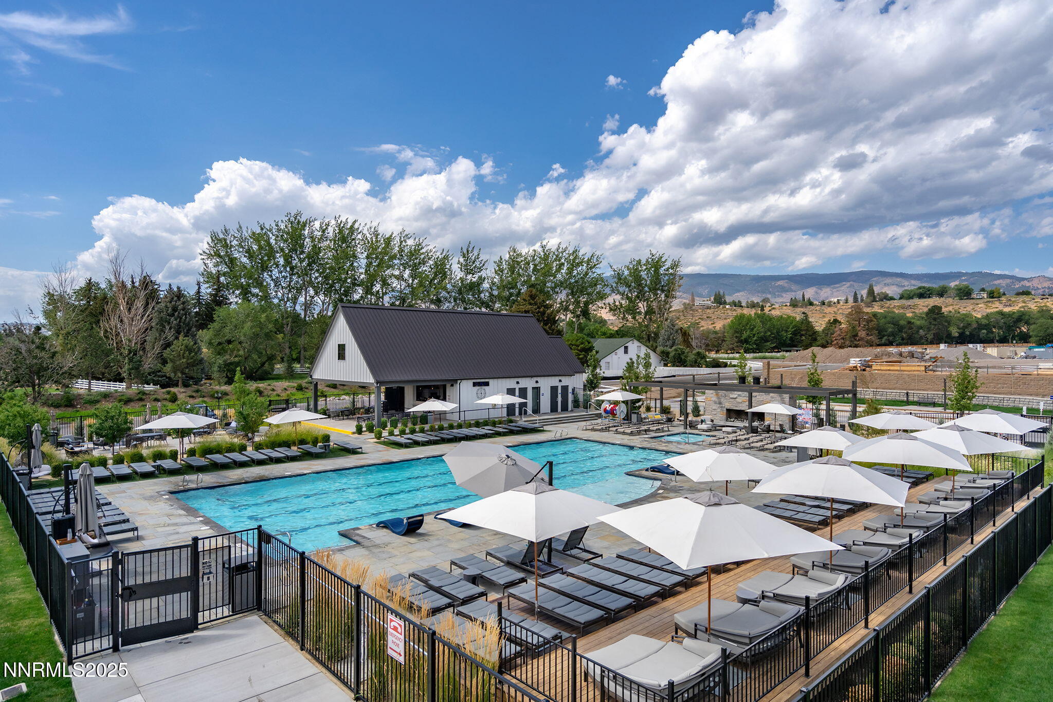 718 W Pleasant Oak Trail