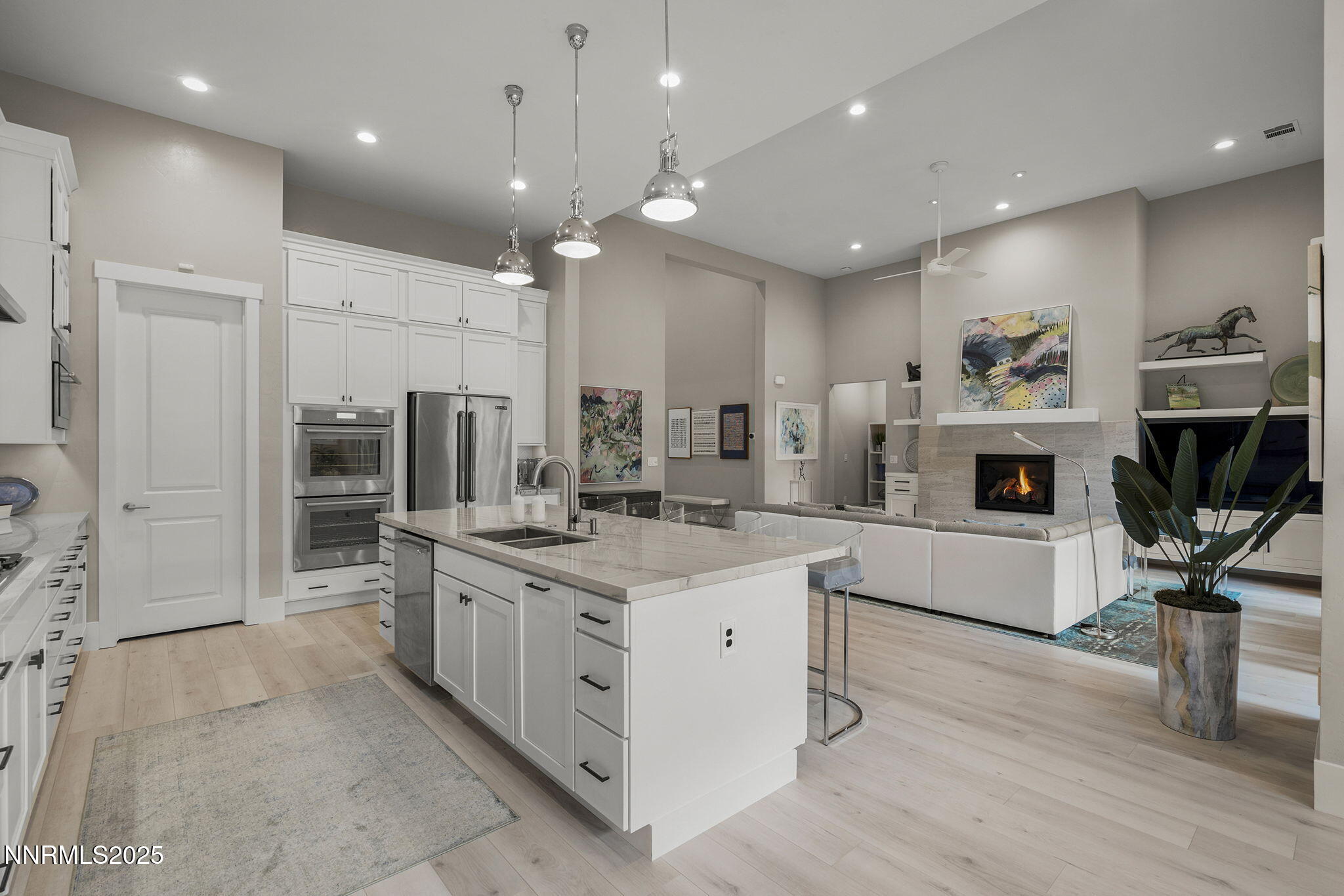 718 W Pleasant Oak Trail