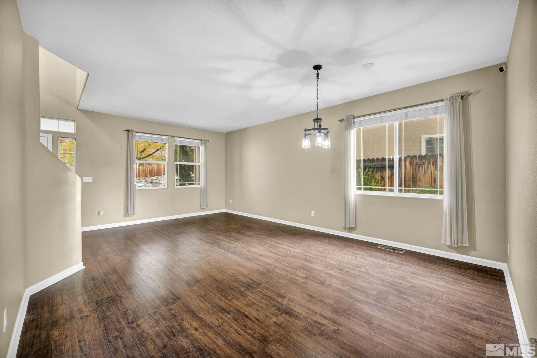1542 Iratcabal Drive