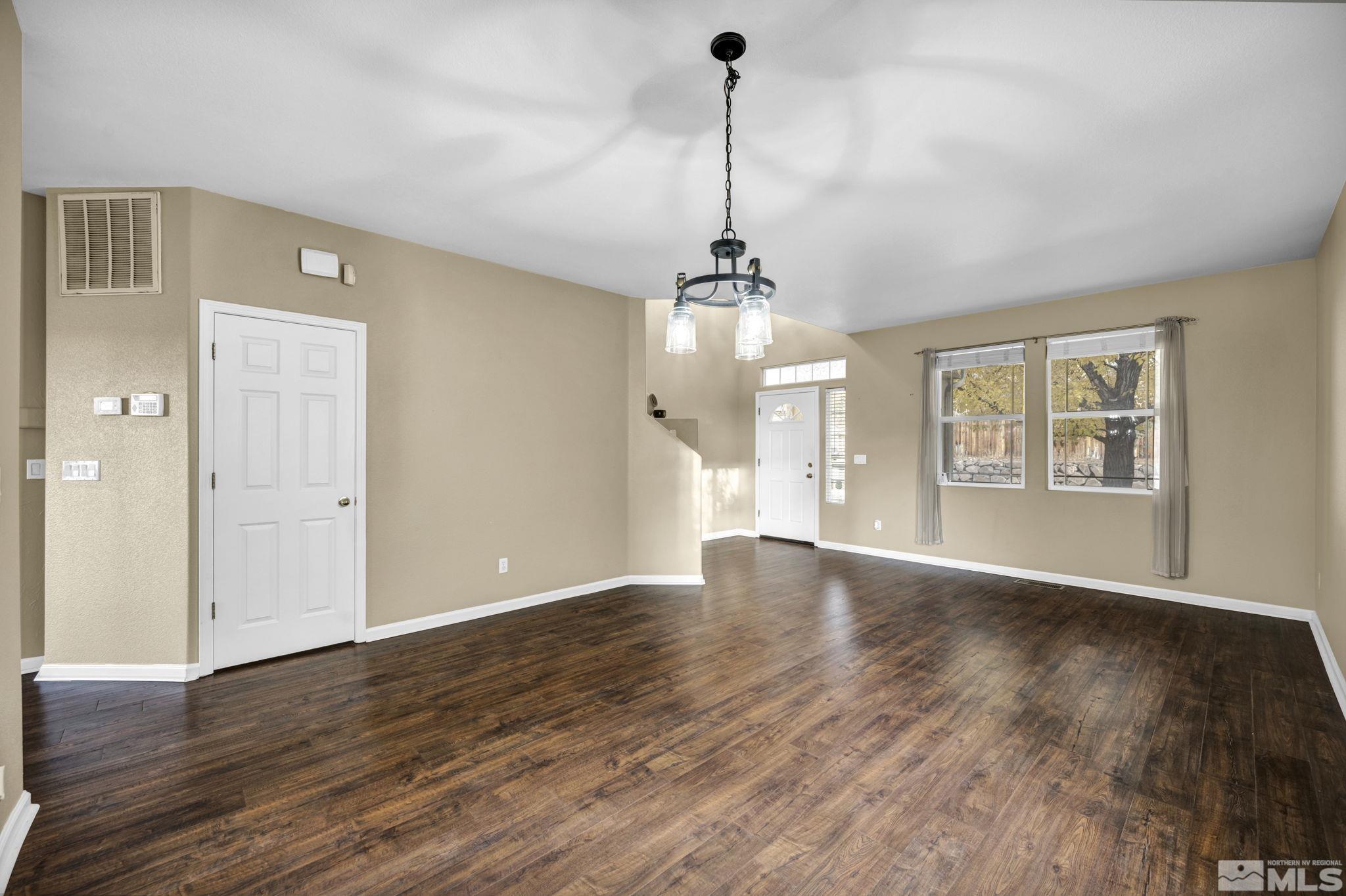 1542 Iratcabal Drive