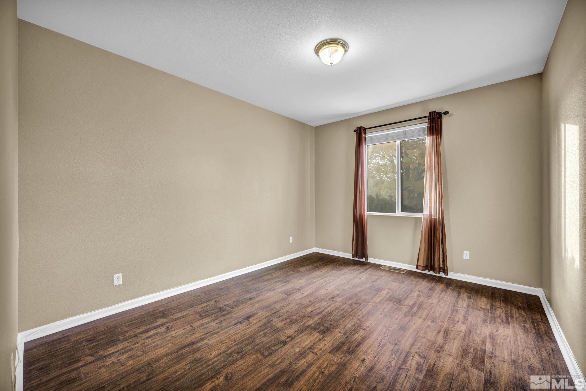 1542 Iratcabal Drive