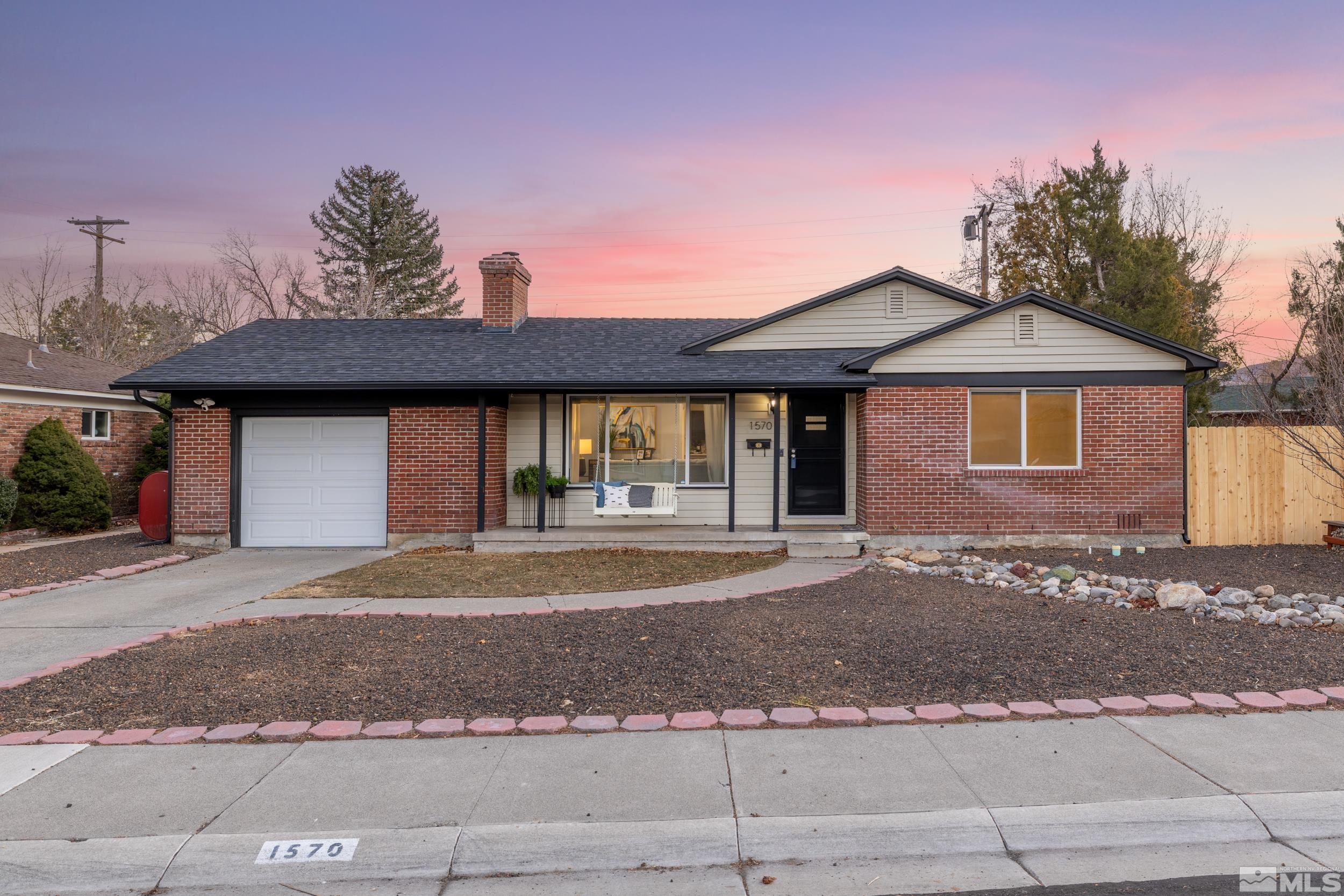 1570 Vulgamore Place