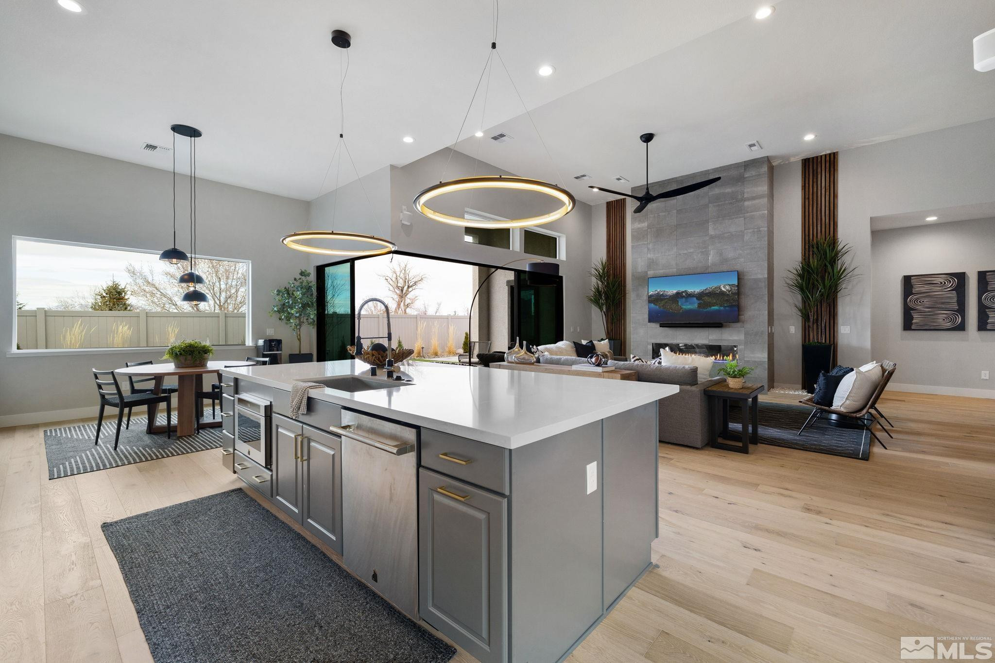 2913 Ruby Desert Drive
