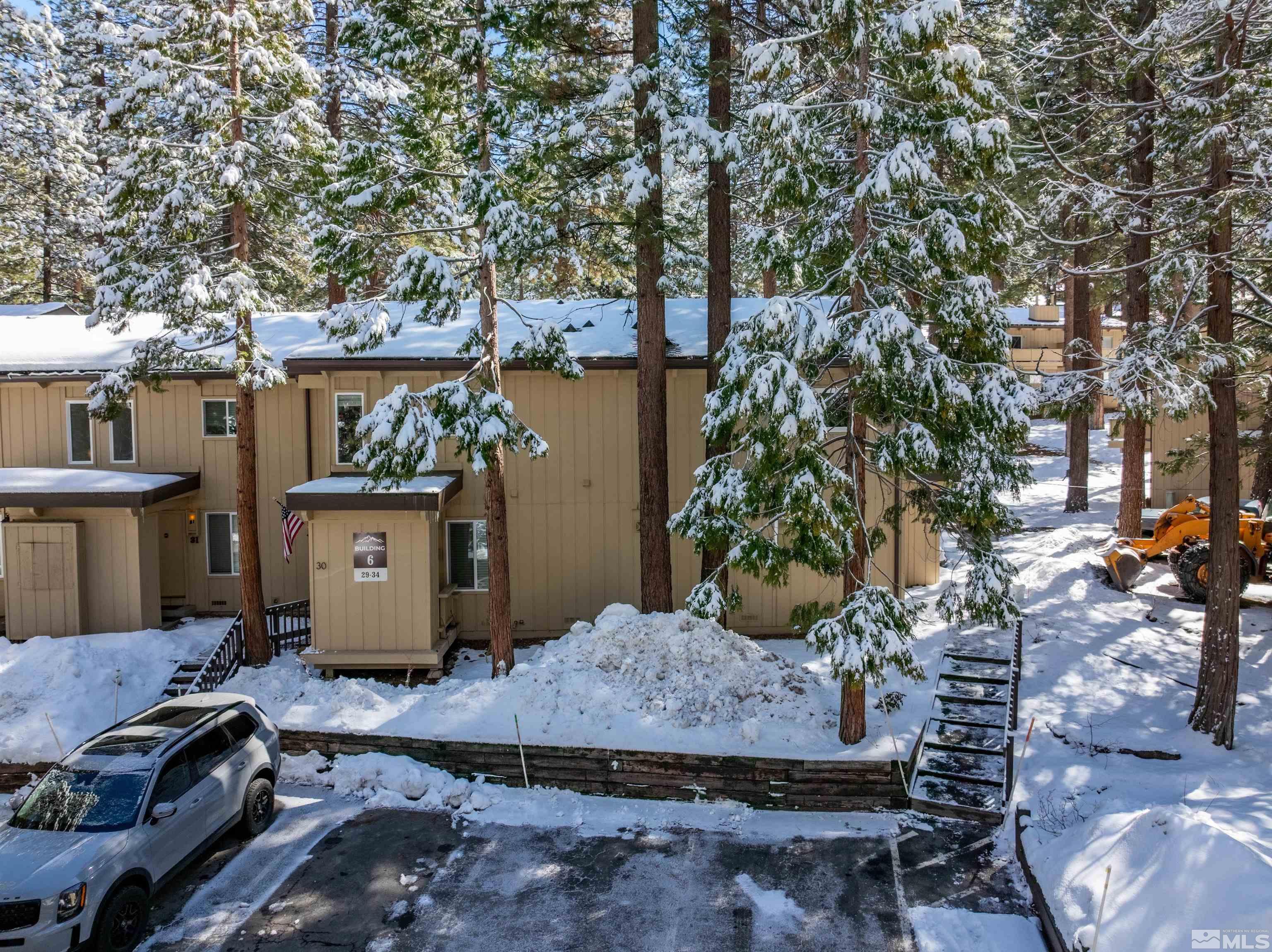 321 Ski Way, 29
