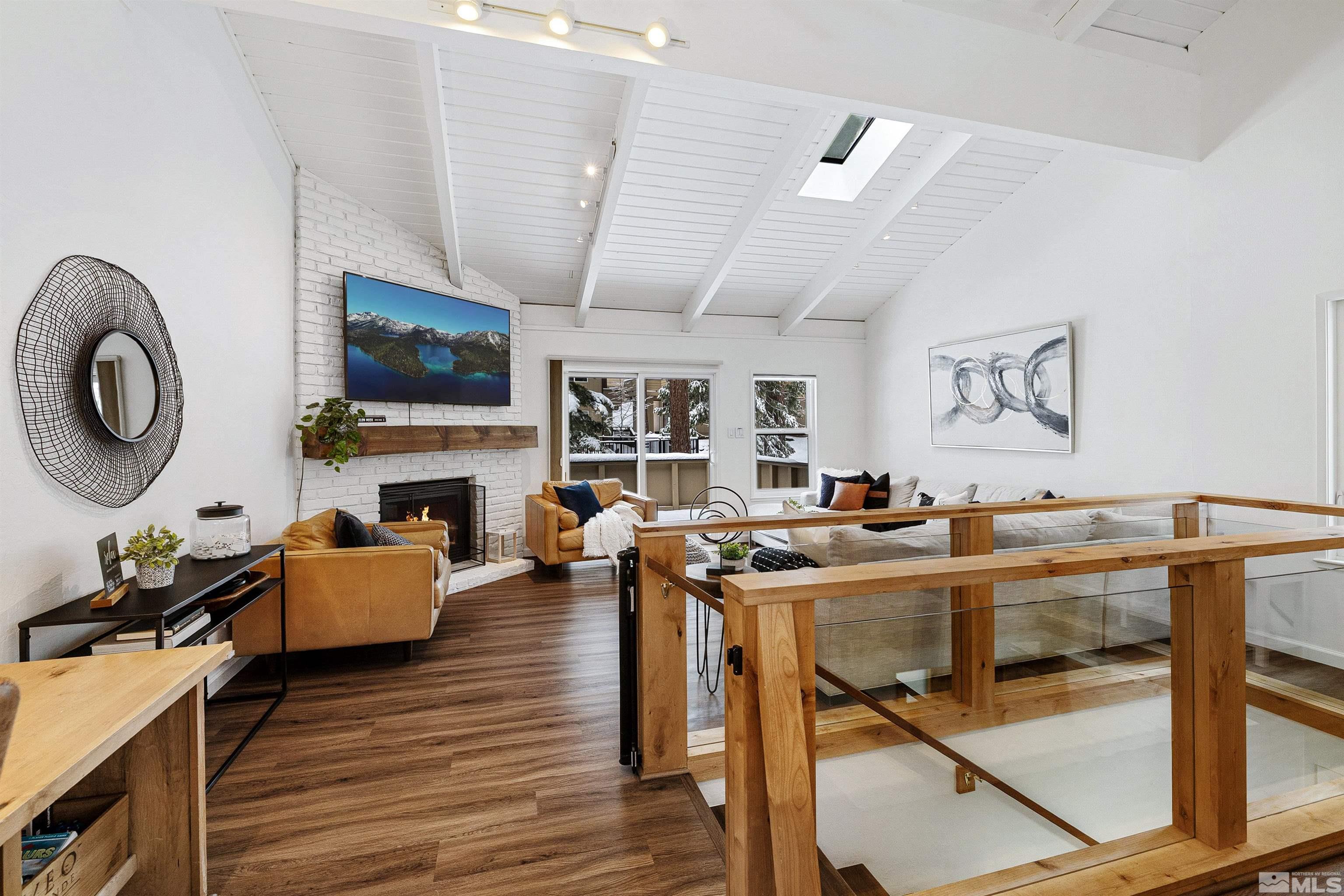 321 Ski Way, 29