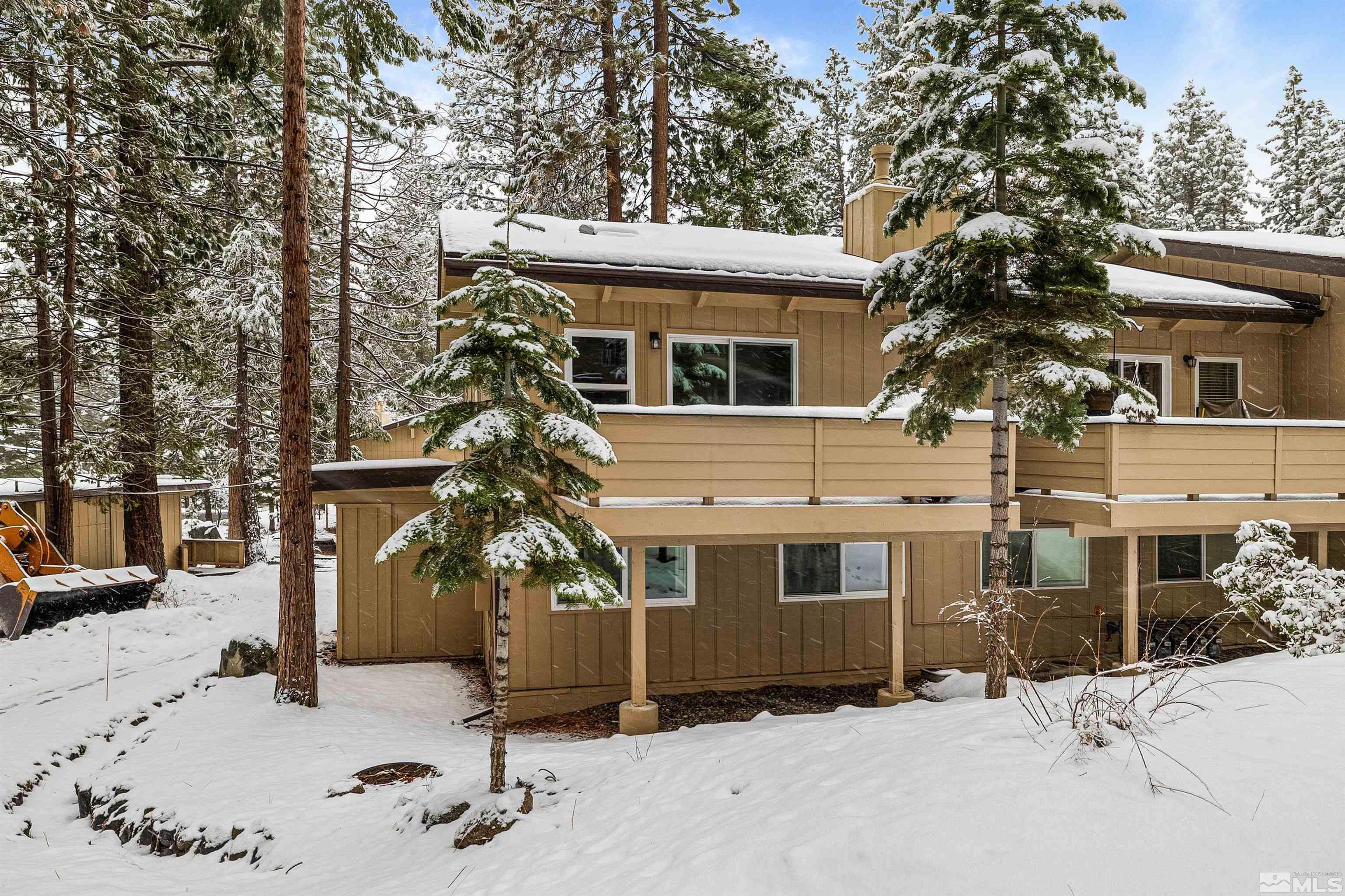 321 Ski Way, 29