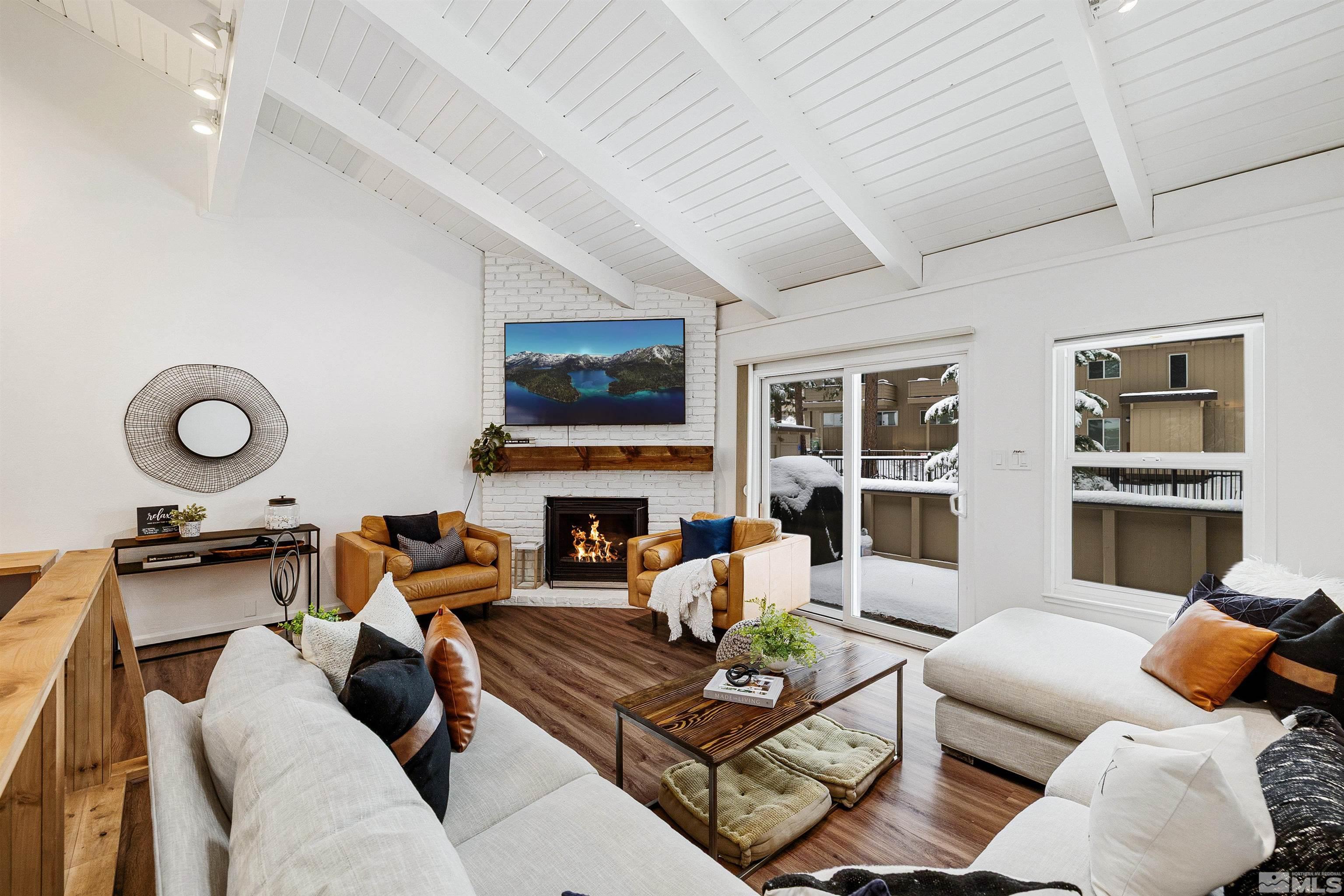 321 Ski Way, 29