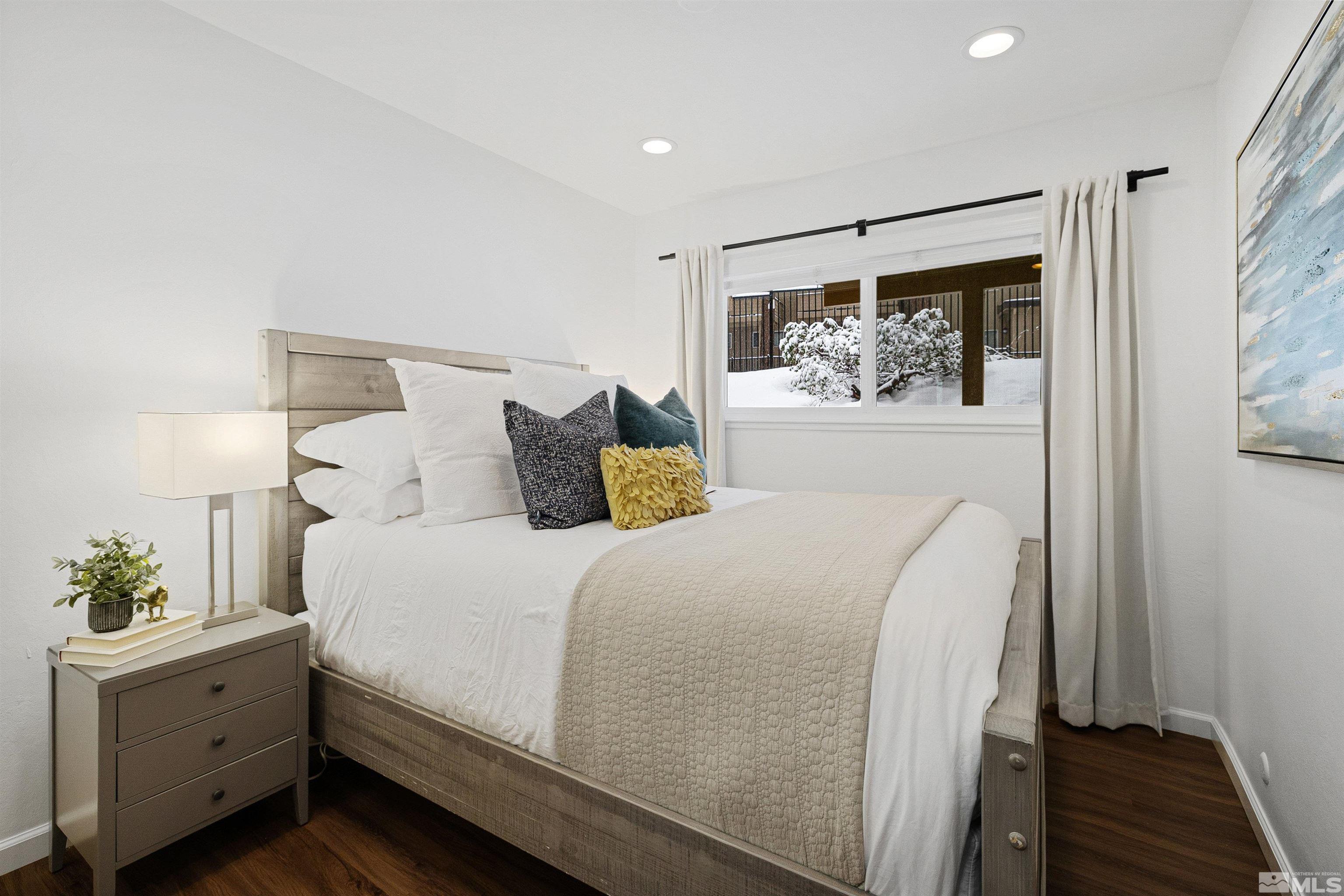 321 Ski Way, 29
