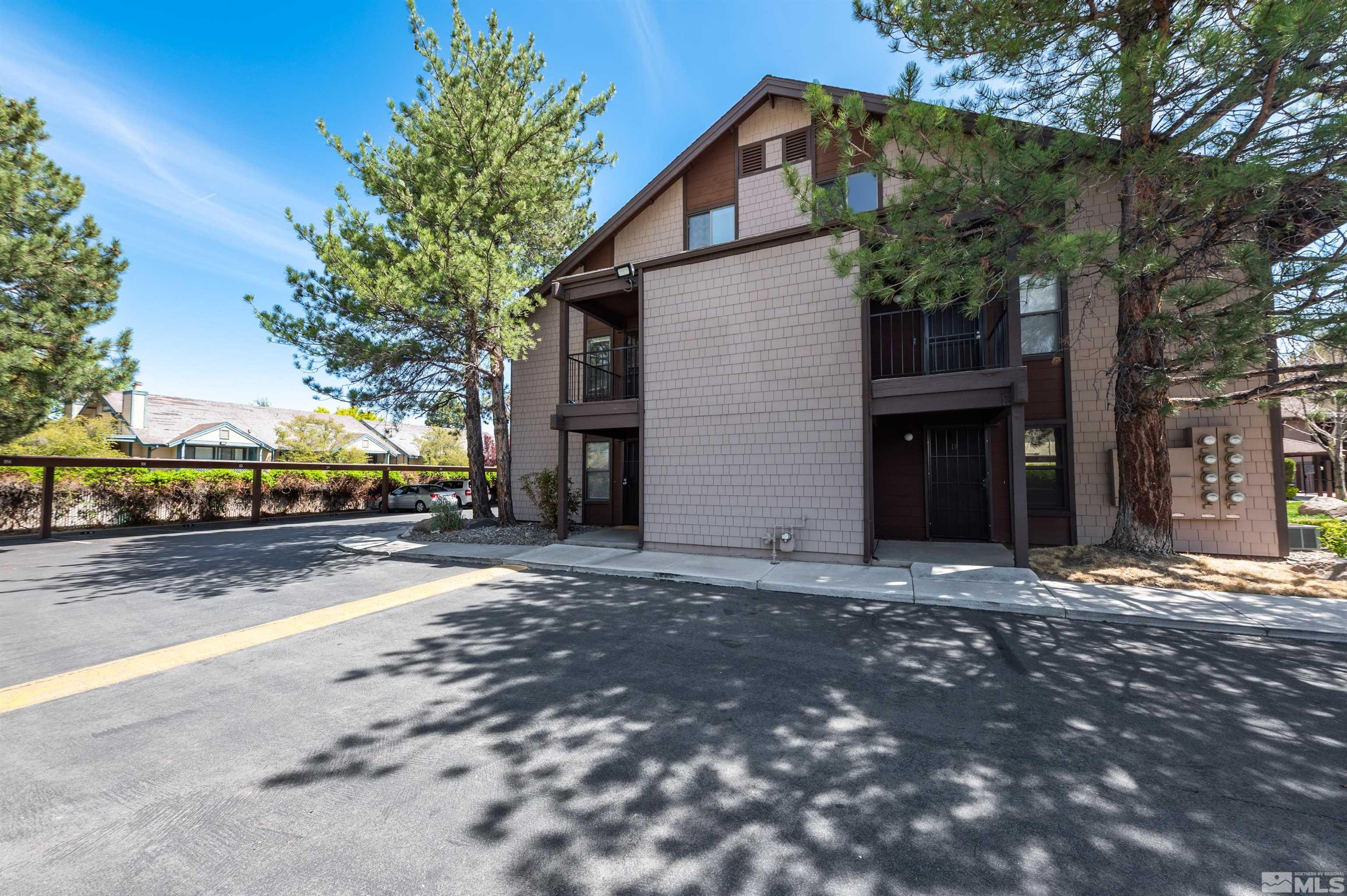 1465 E Peckham Lane, APT 20