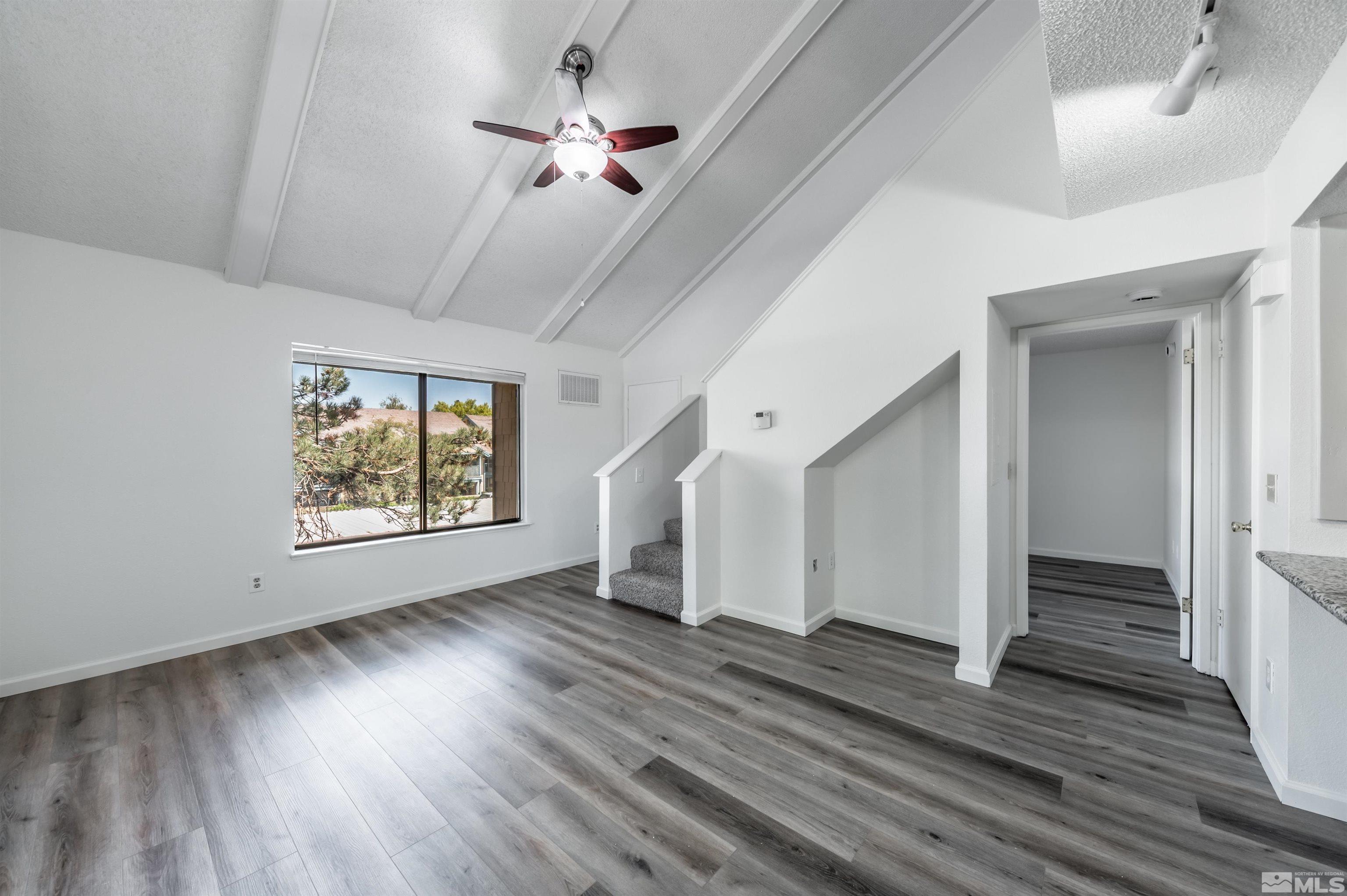 1465 E Peckham Lane, APT 20