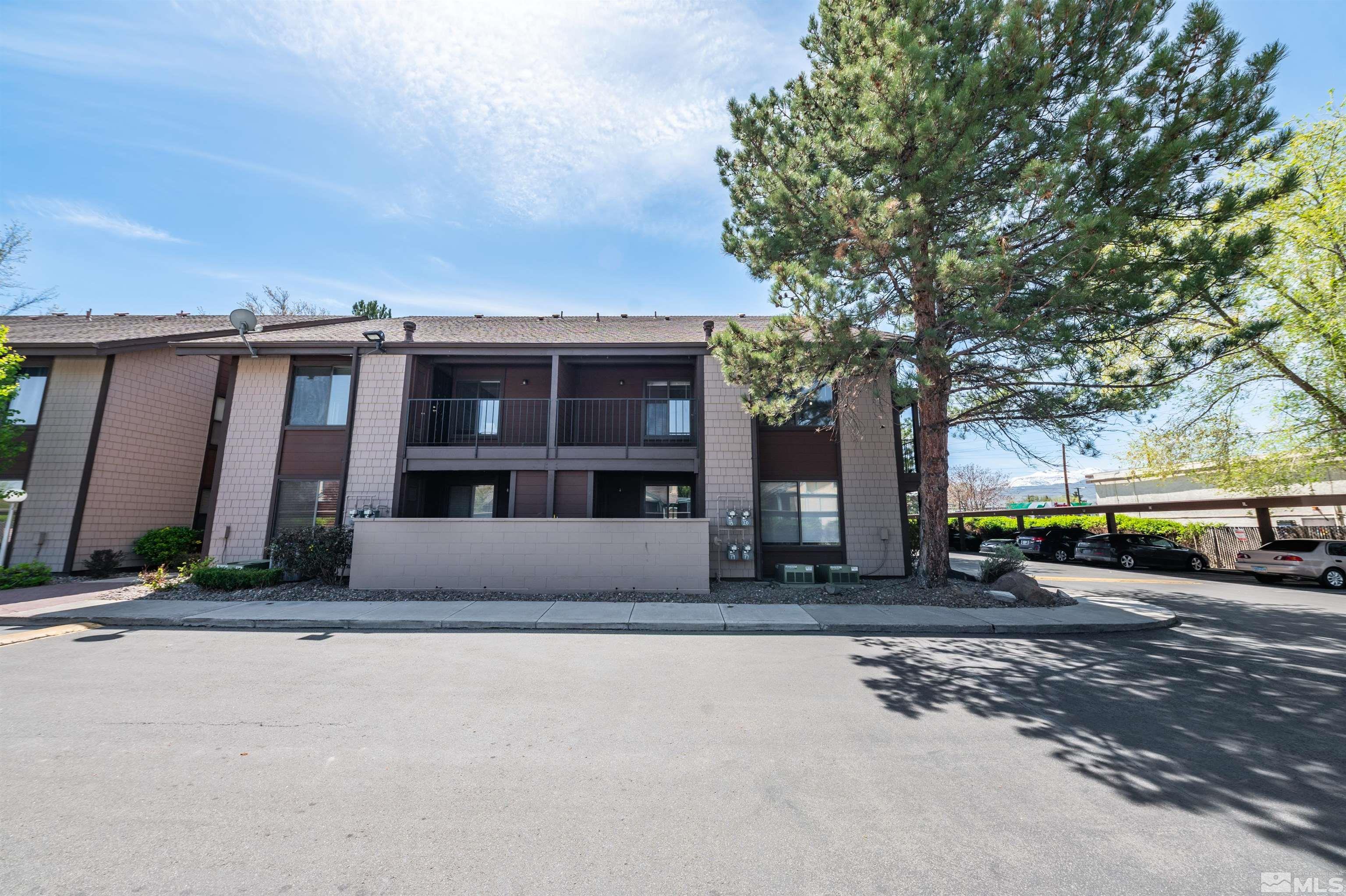 1465 E Peckham Lane, APT 20