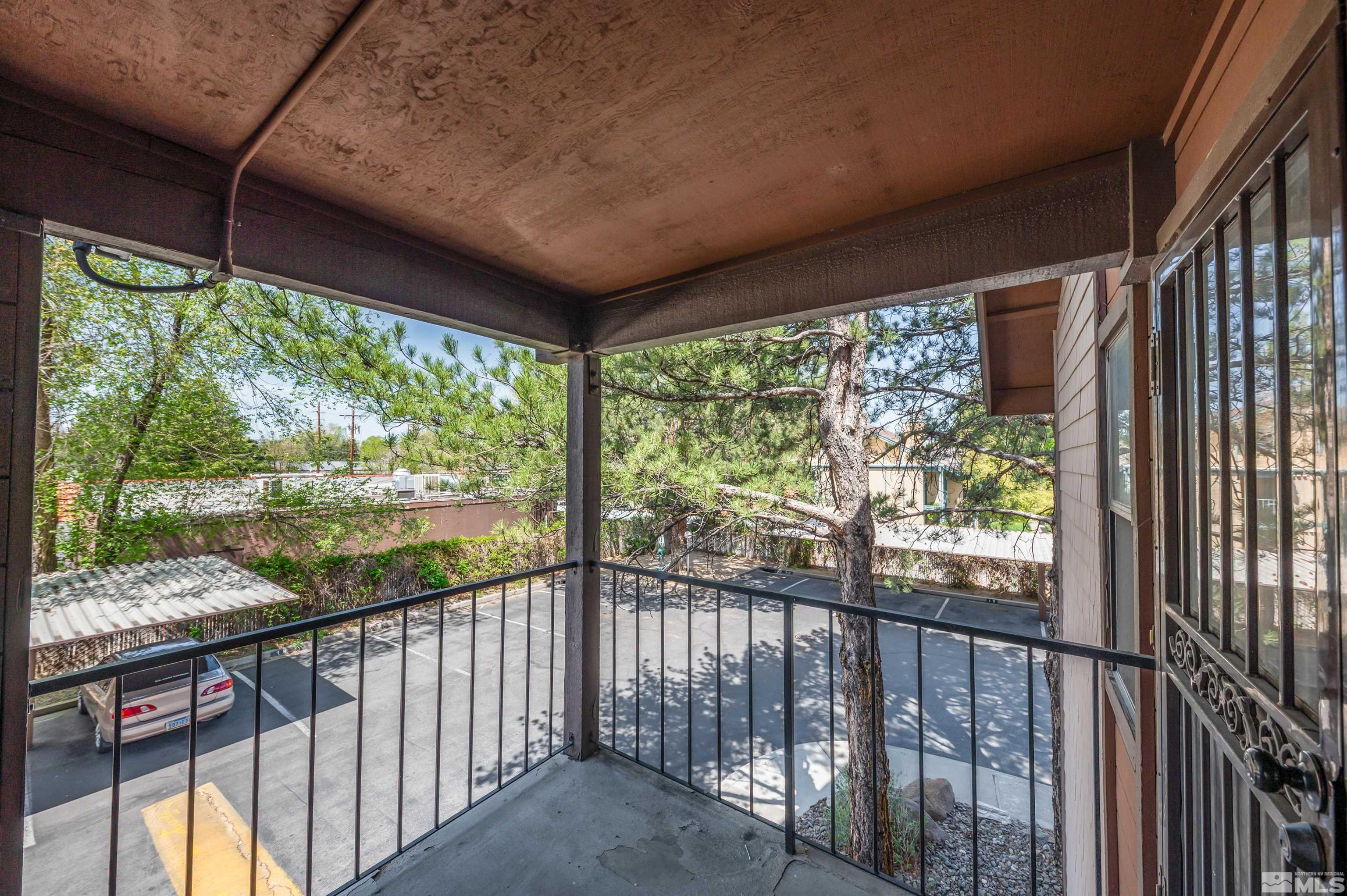 1465 E Peckham Lane, APT 20
