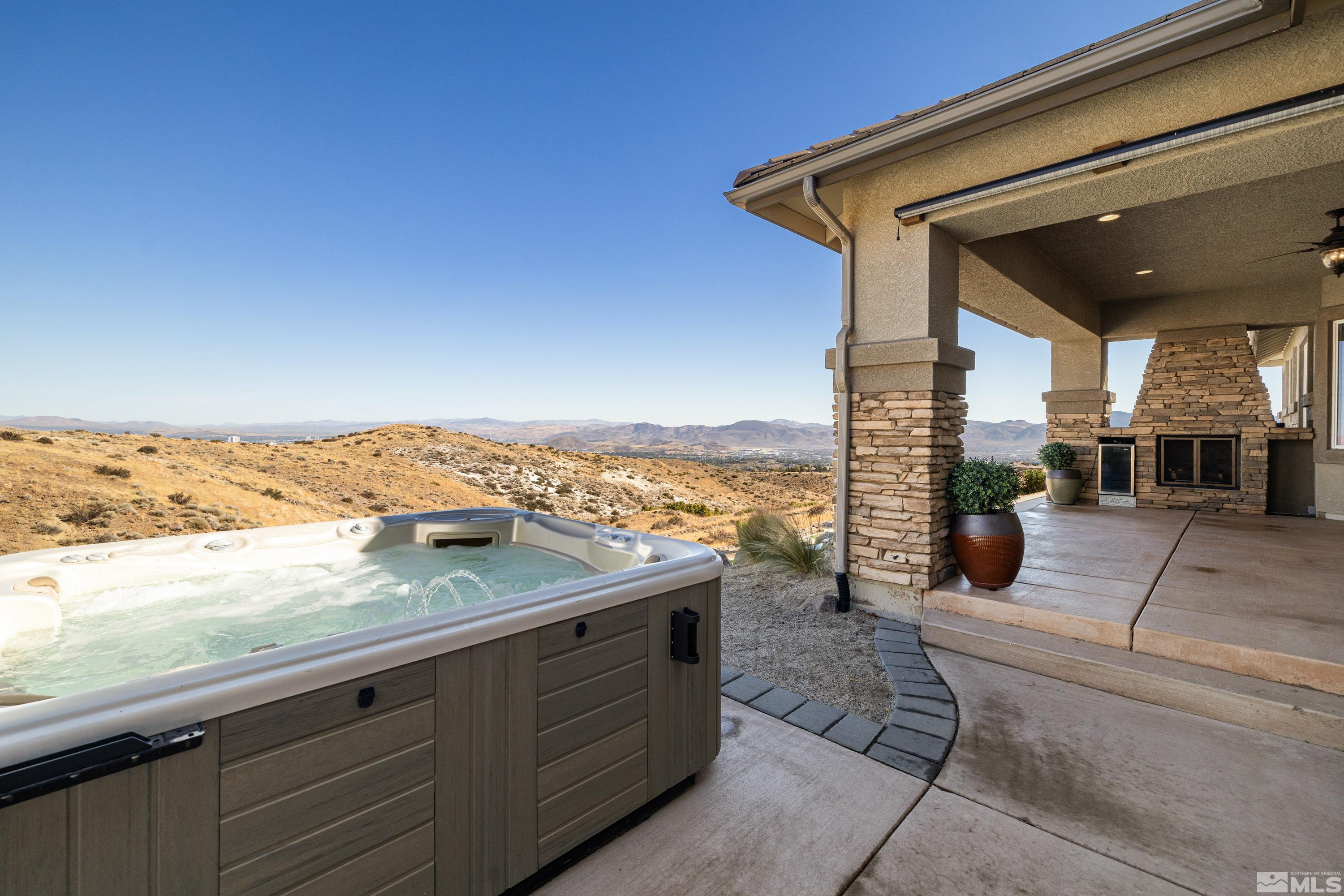 4095 Gray Fox Court