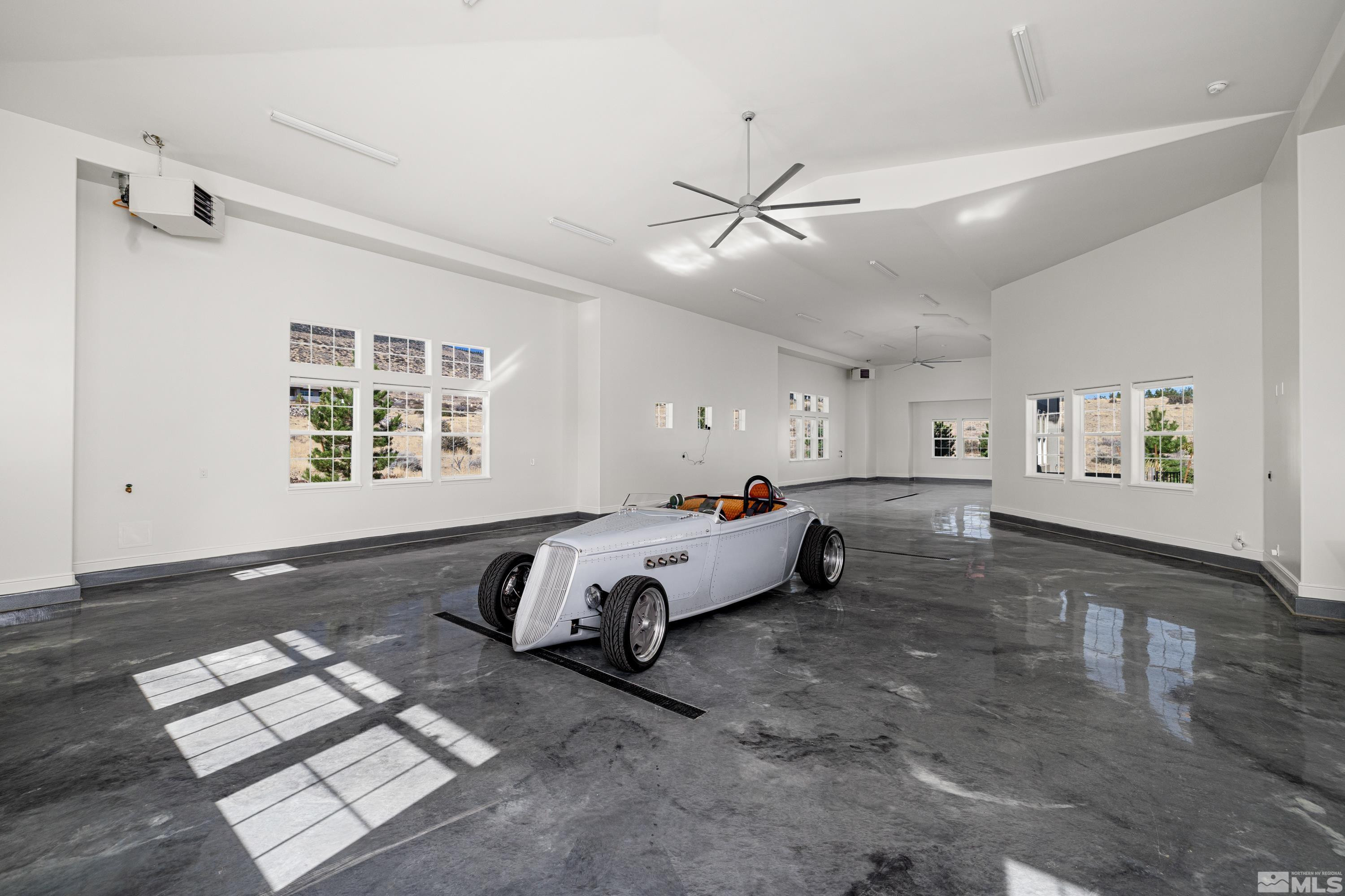 4095 Gray Fox Court