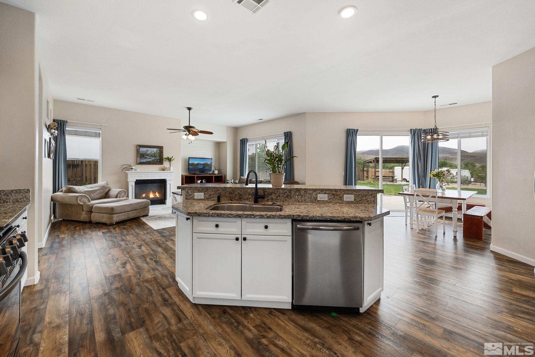 1523 Riverpark Parkway