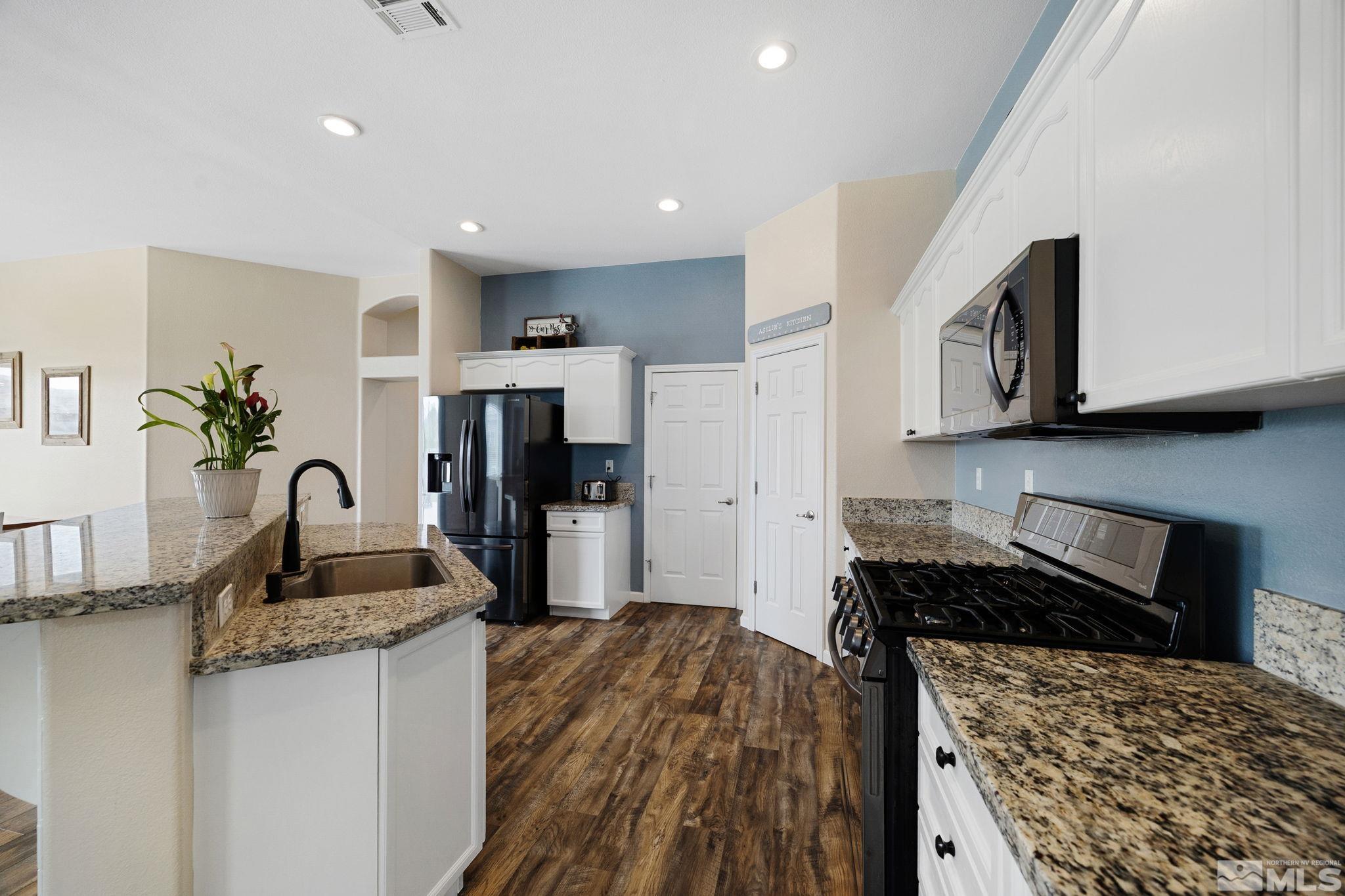 1523 Riverpark Parkway