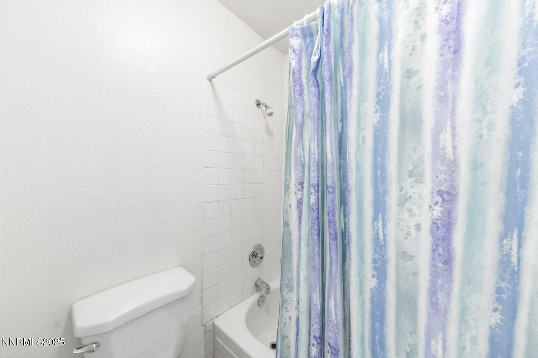 2400 Tripp Drive, 7