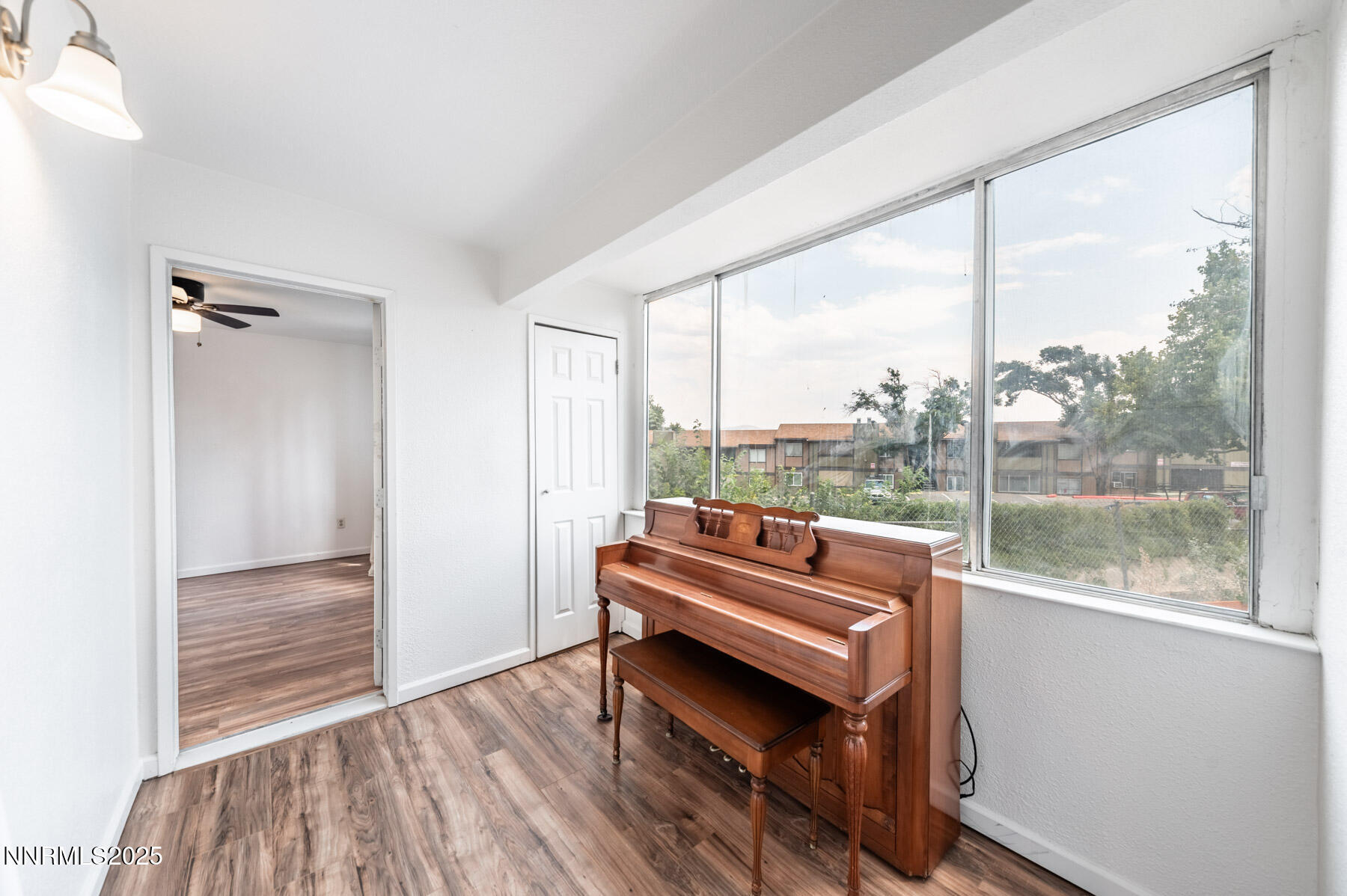 2400 Tripp Drive, 7