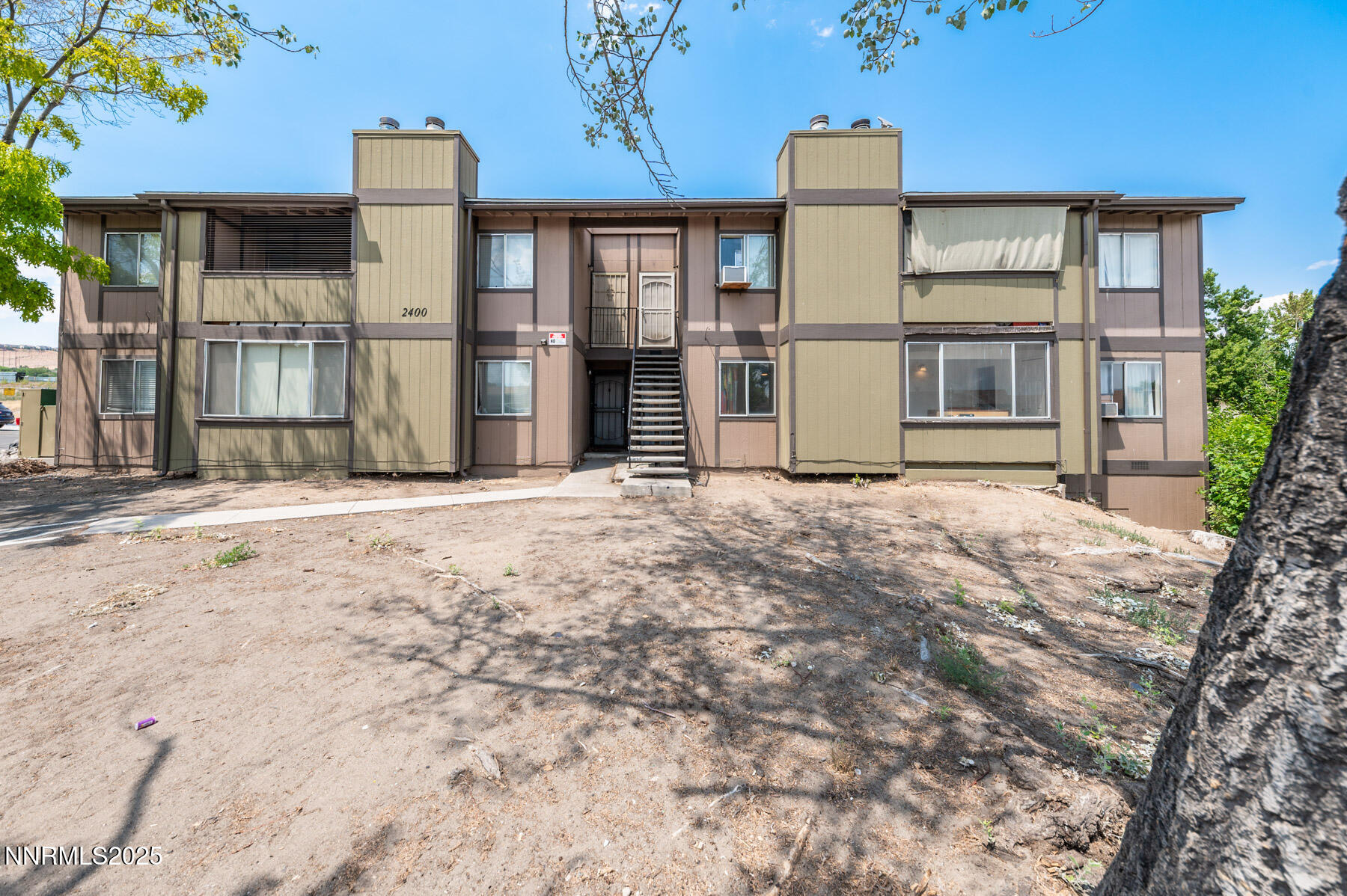 2400 Tripp Drive, 7