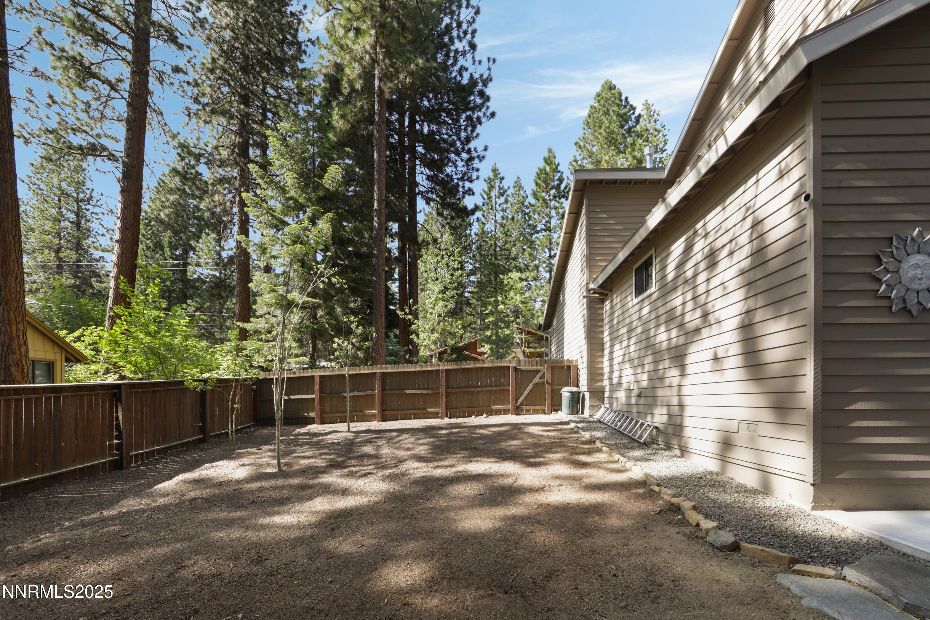717 James Lane
