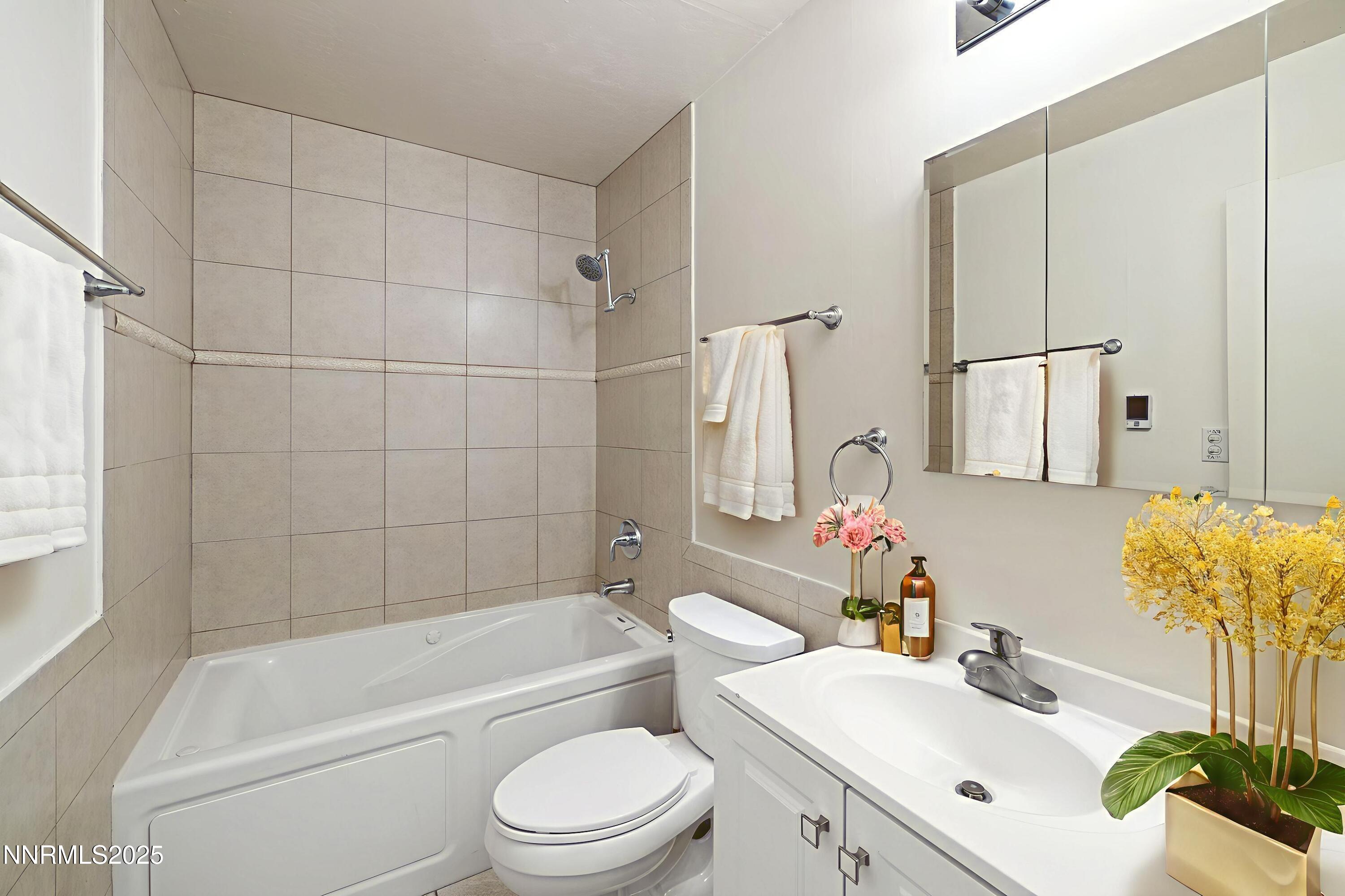 807 Alder Avenue, UNIT 61