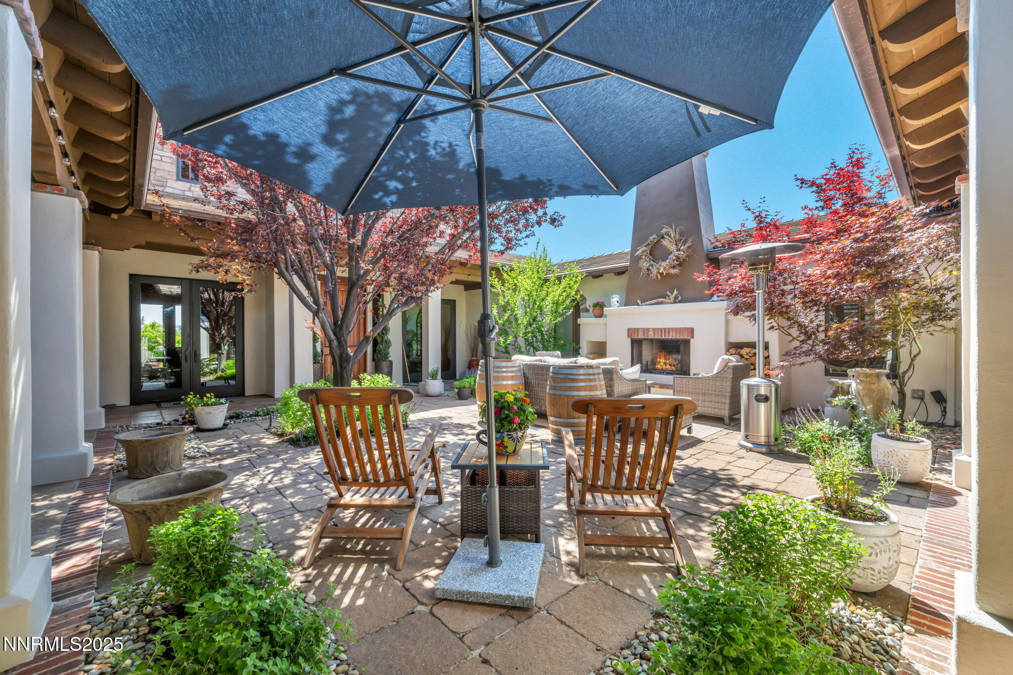 186 Carleton Court