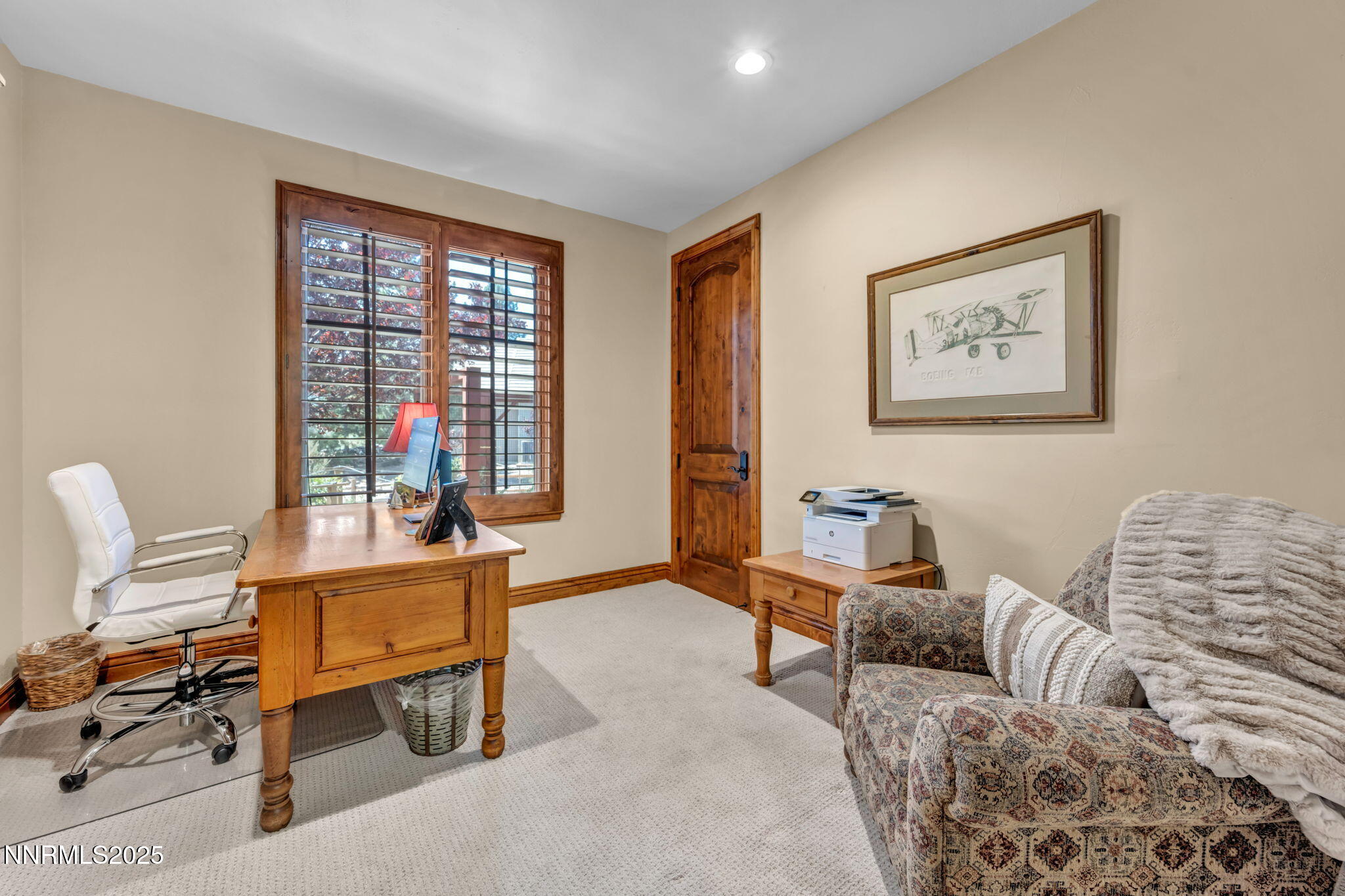 186 Carleton Court