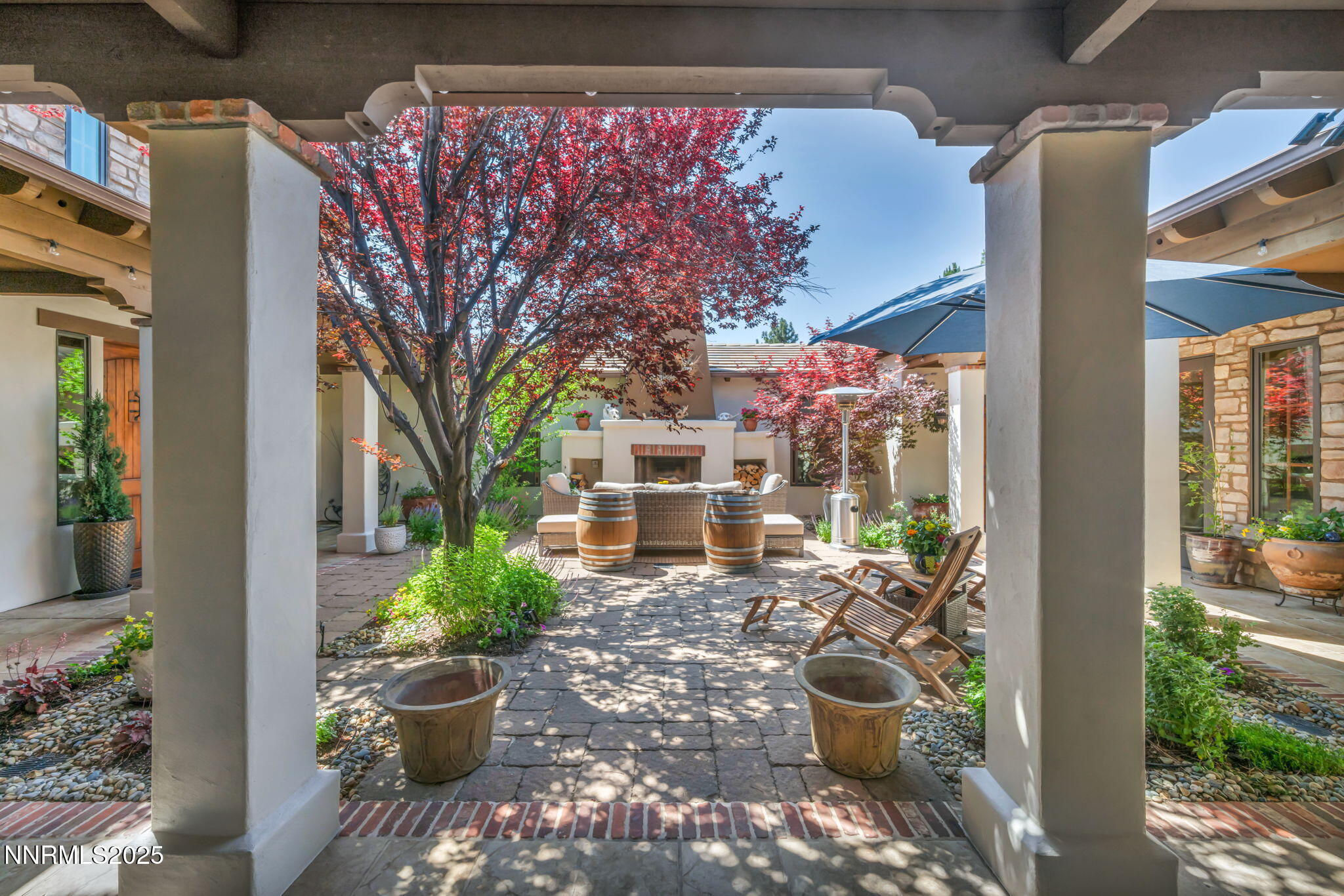 186 Carleton Court