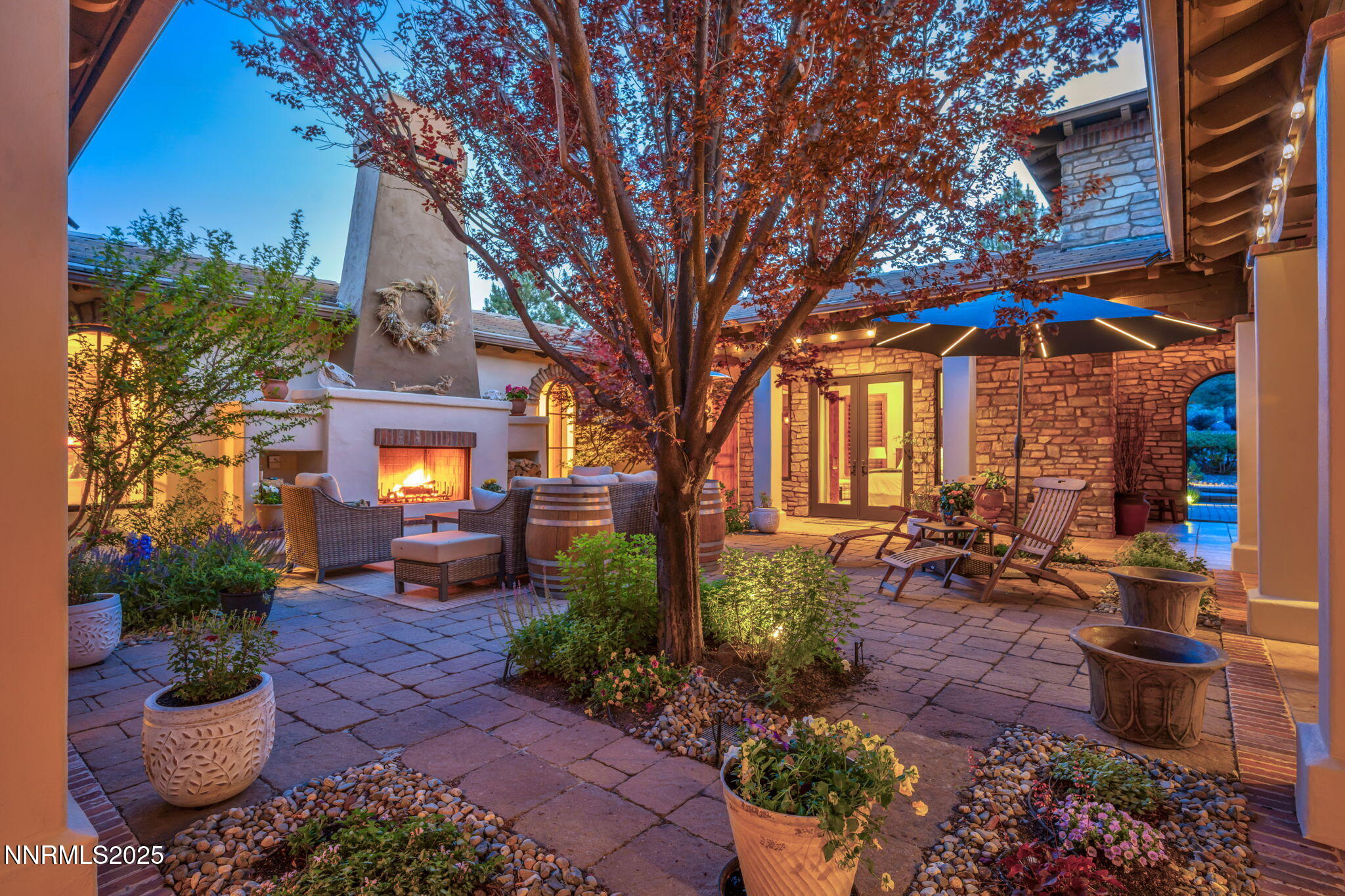 186 Carleton Court