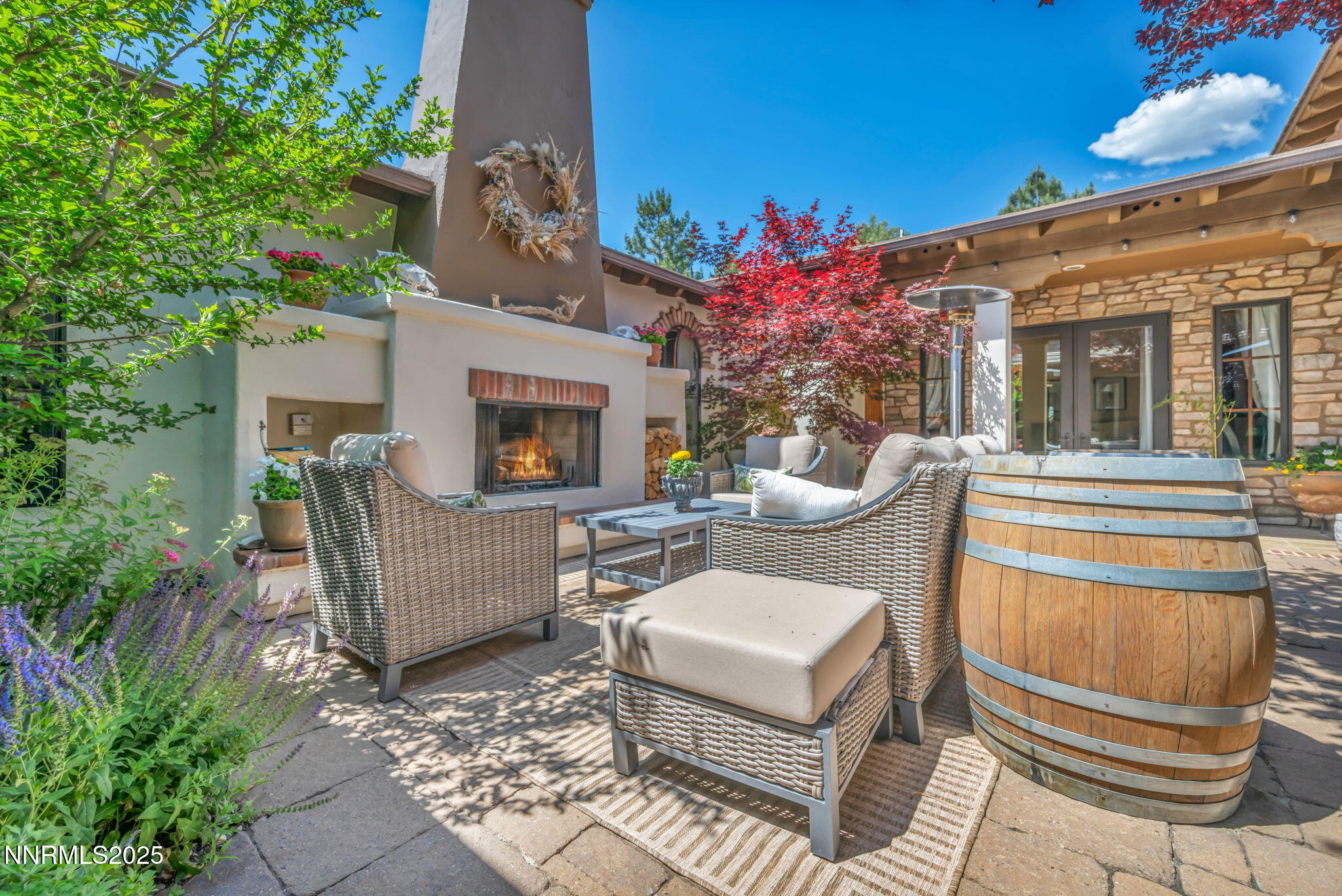 186 Carleton Court