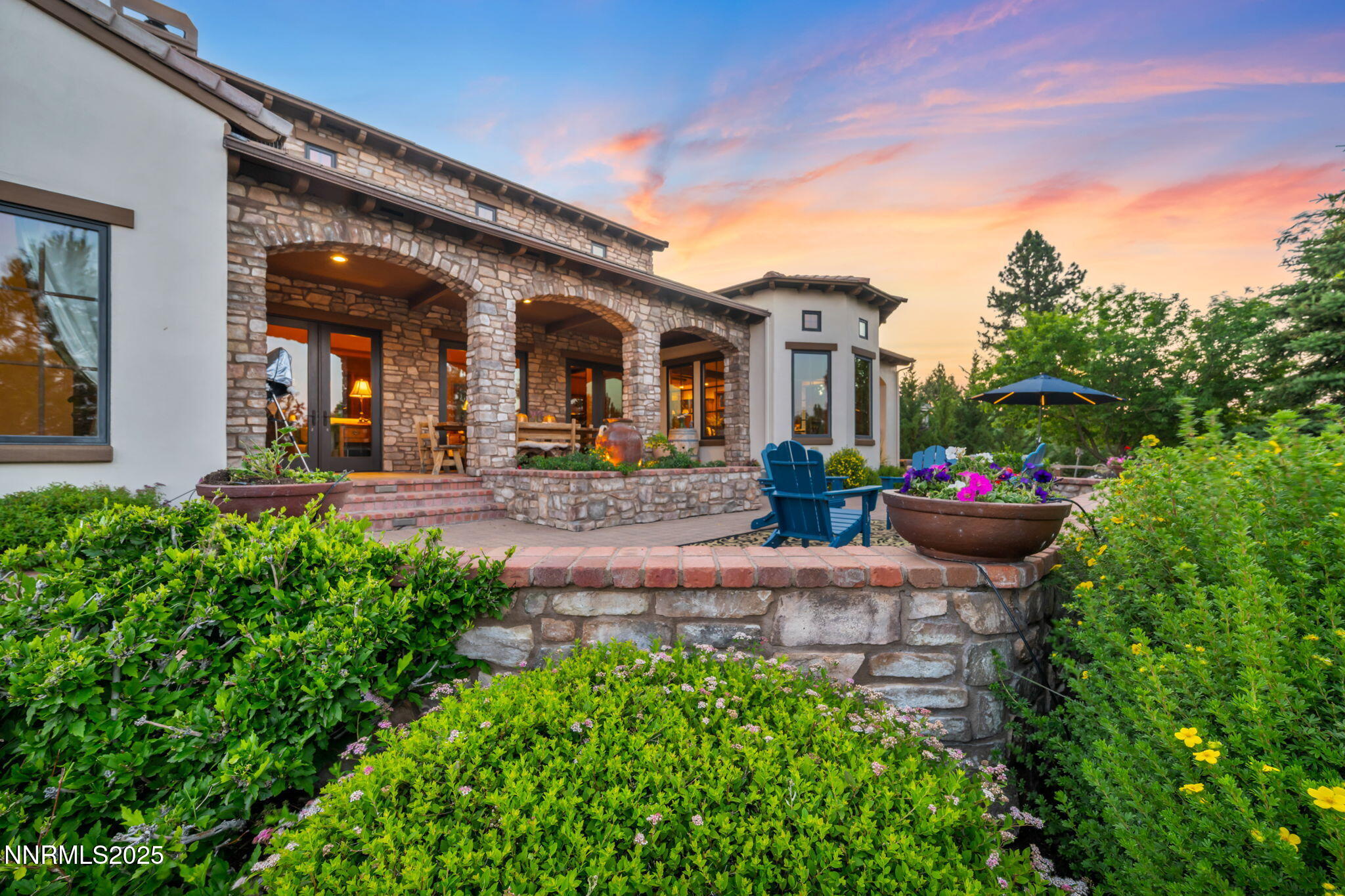 186 Carleton Court