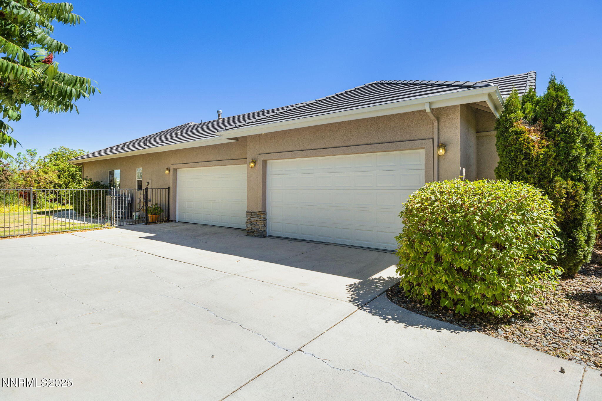 5084 E Acoma Road