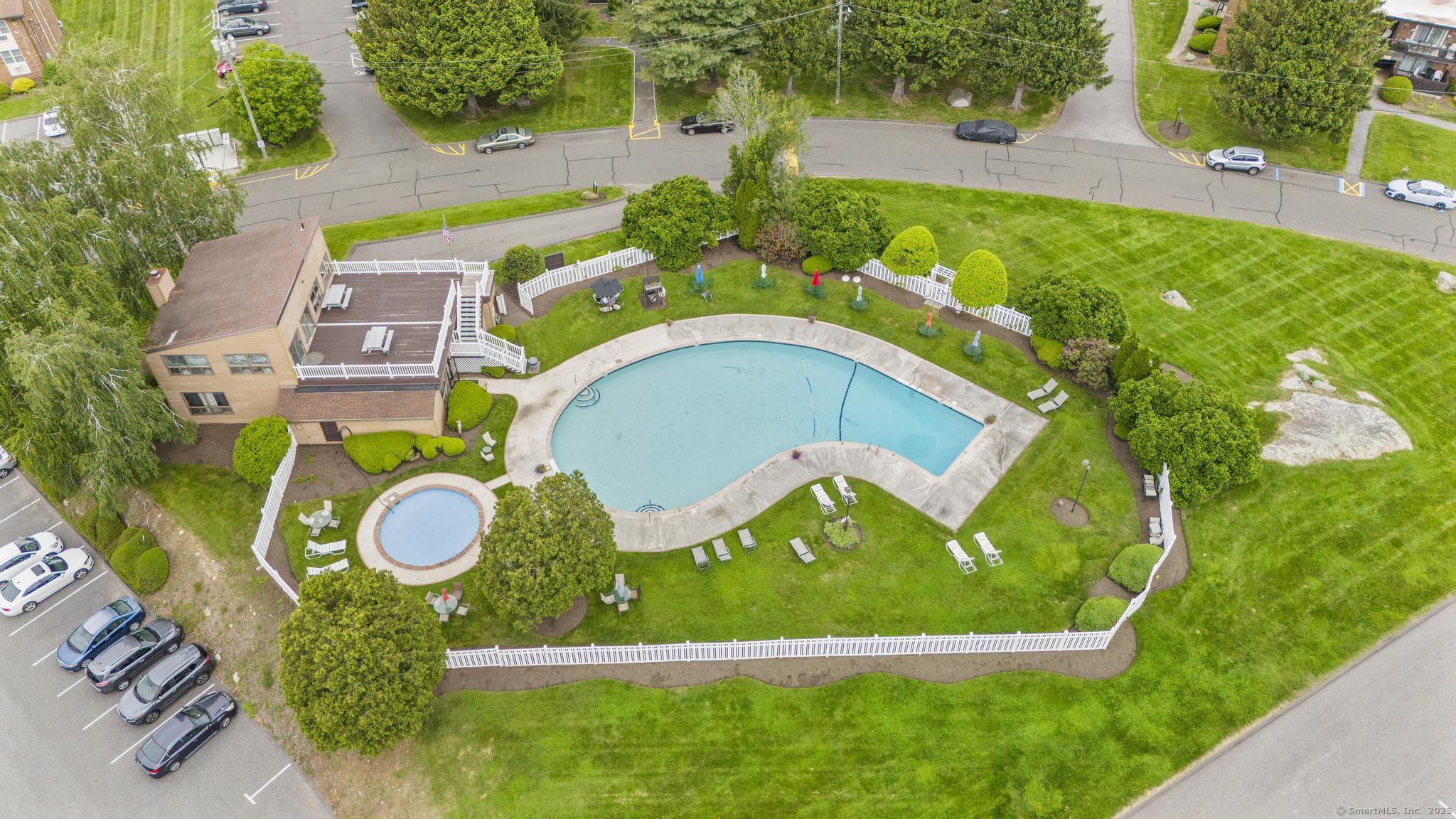 26 Balance Rock Road APT 16